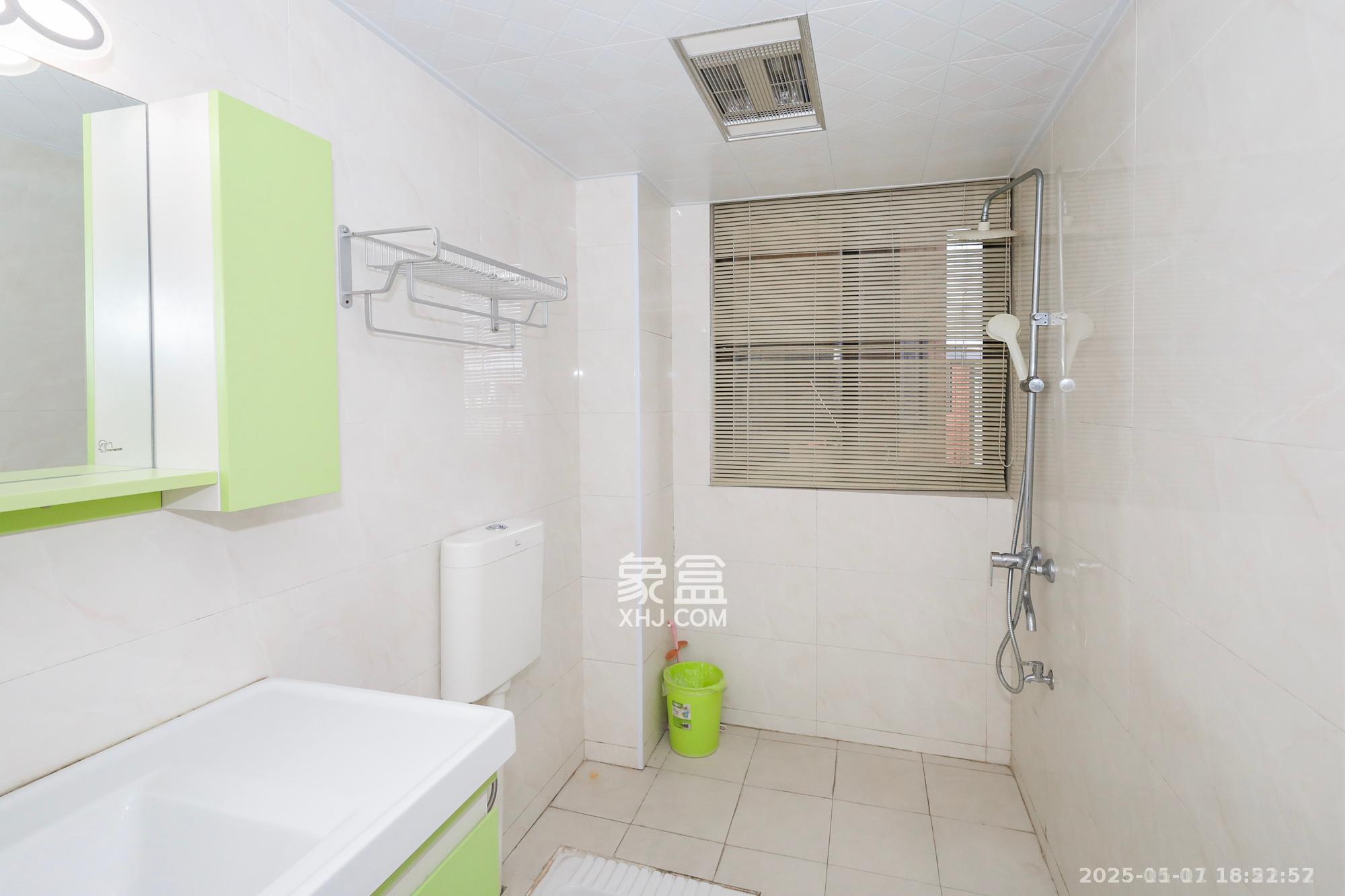 南山雍江汇（滨江国际新城）  3室2厅2卫    3700.0元/月室内图