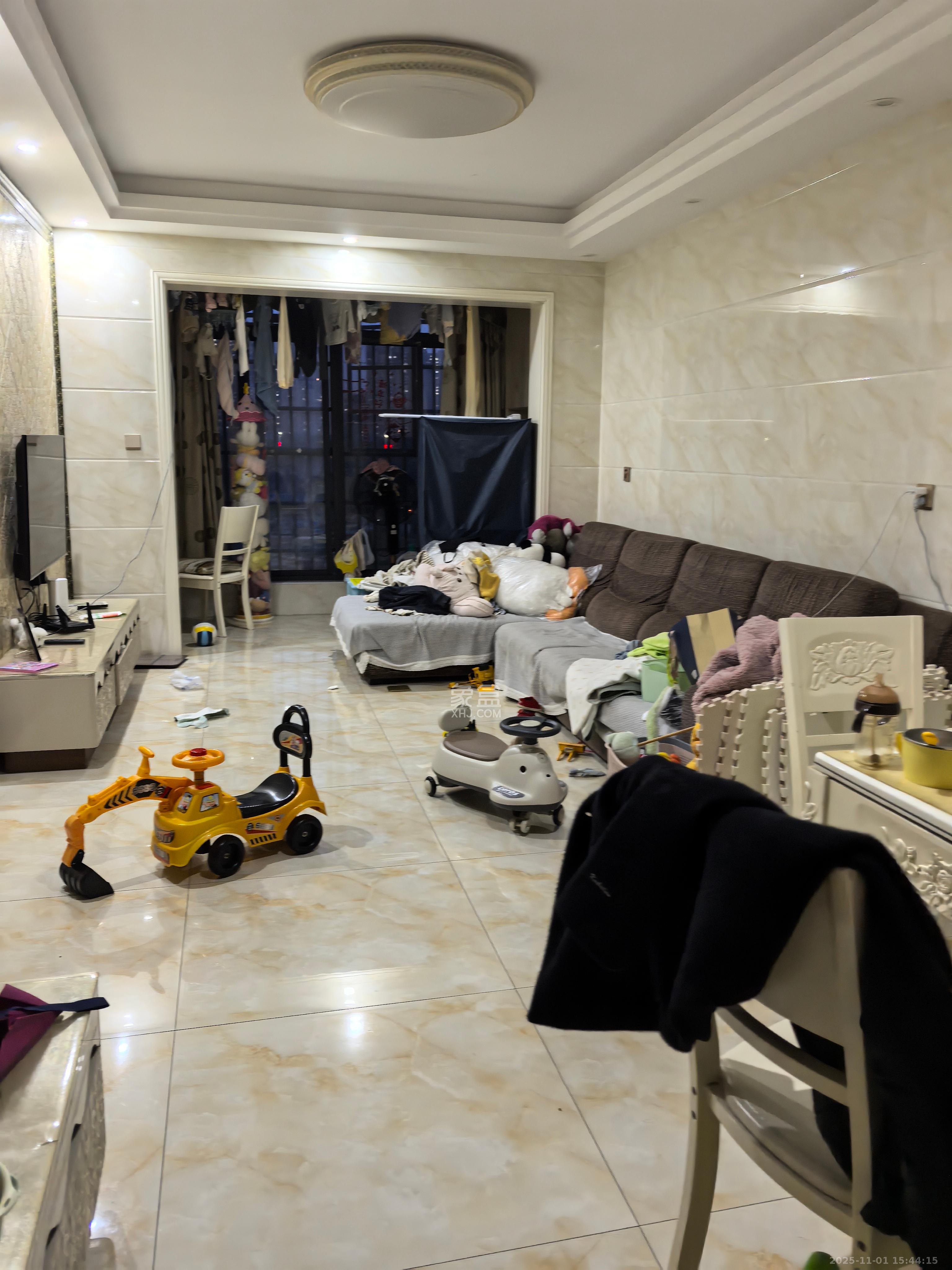 深业睿城  2室1厅1卫    2000.0元/月