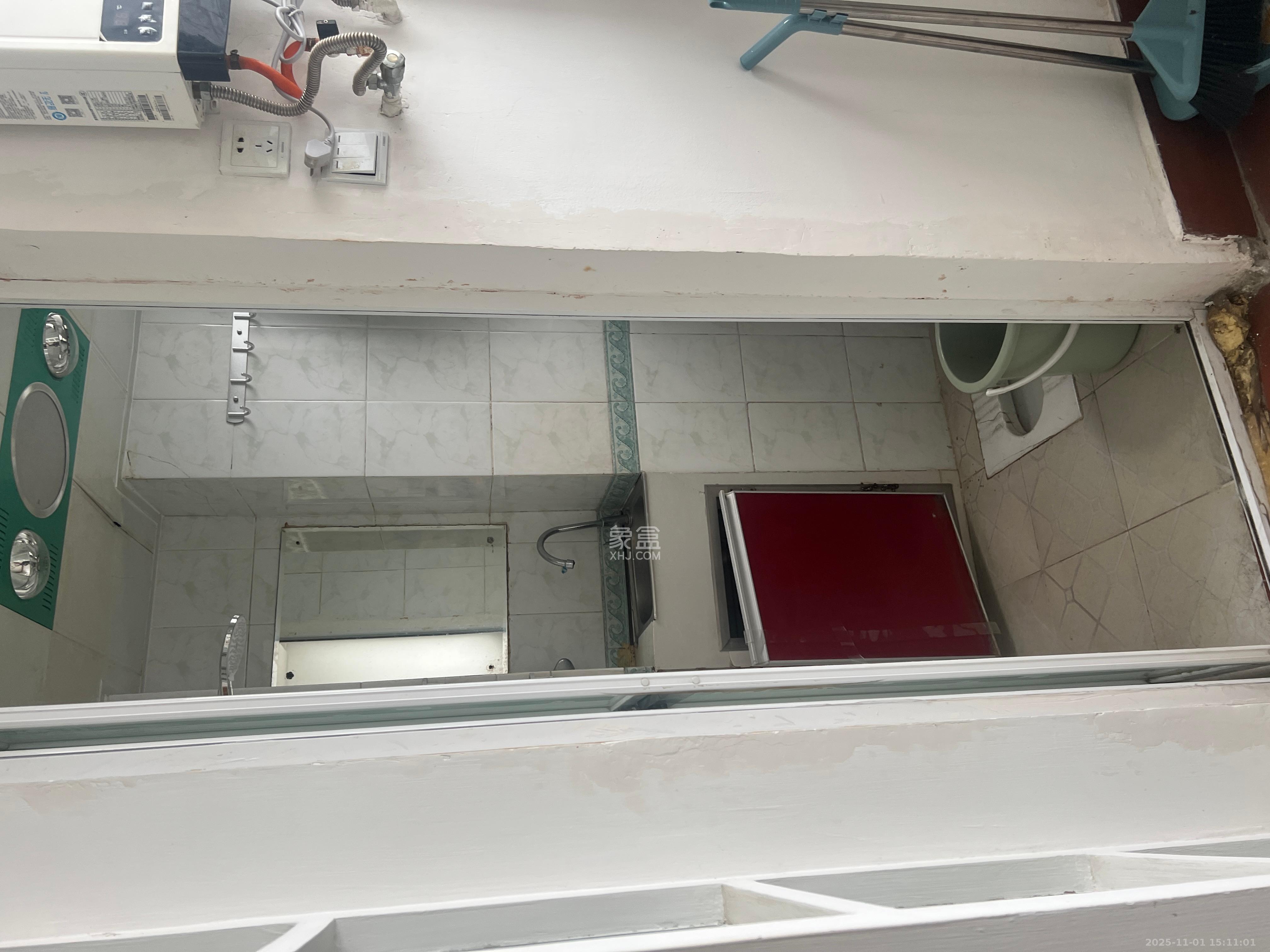 建行芙蓉支行宿舍  3室2厅2卫    3000.0元/月室内图