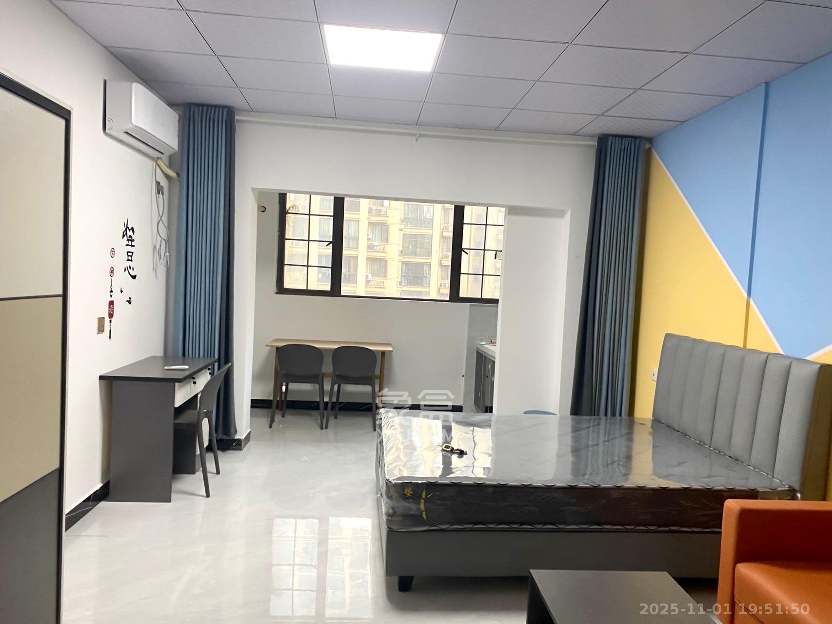 宏聚地中海  1室1厅1卫    1200.0元/月室内图1