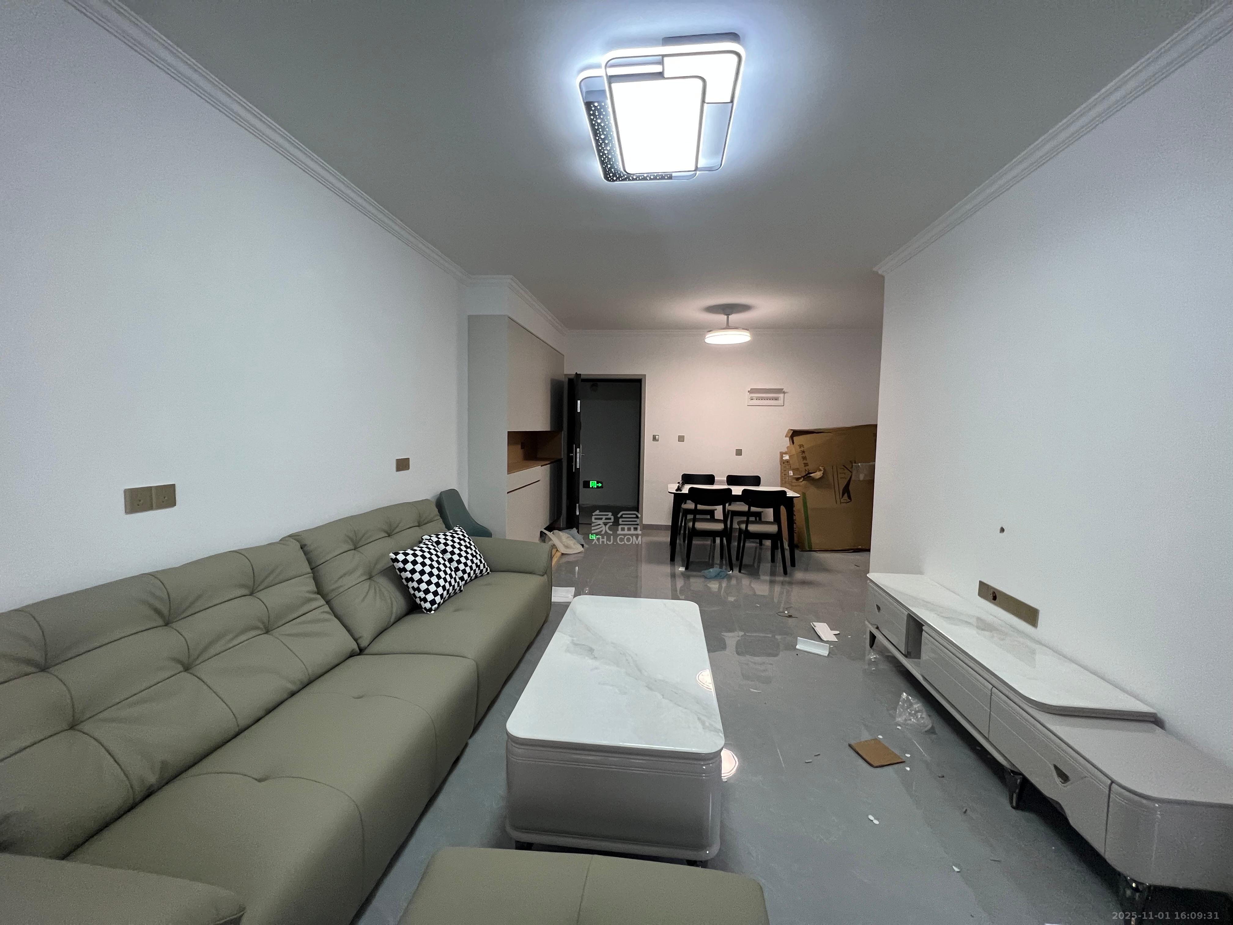 望远嘉苑 2室2厅1卫 2300.0元/月 望远嘉苑 2室2厅1卫 2300.0元/月室内图