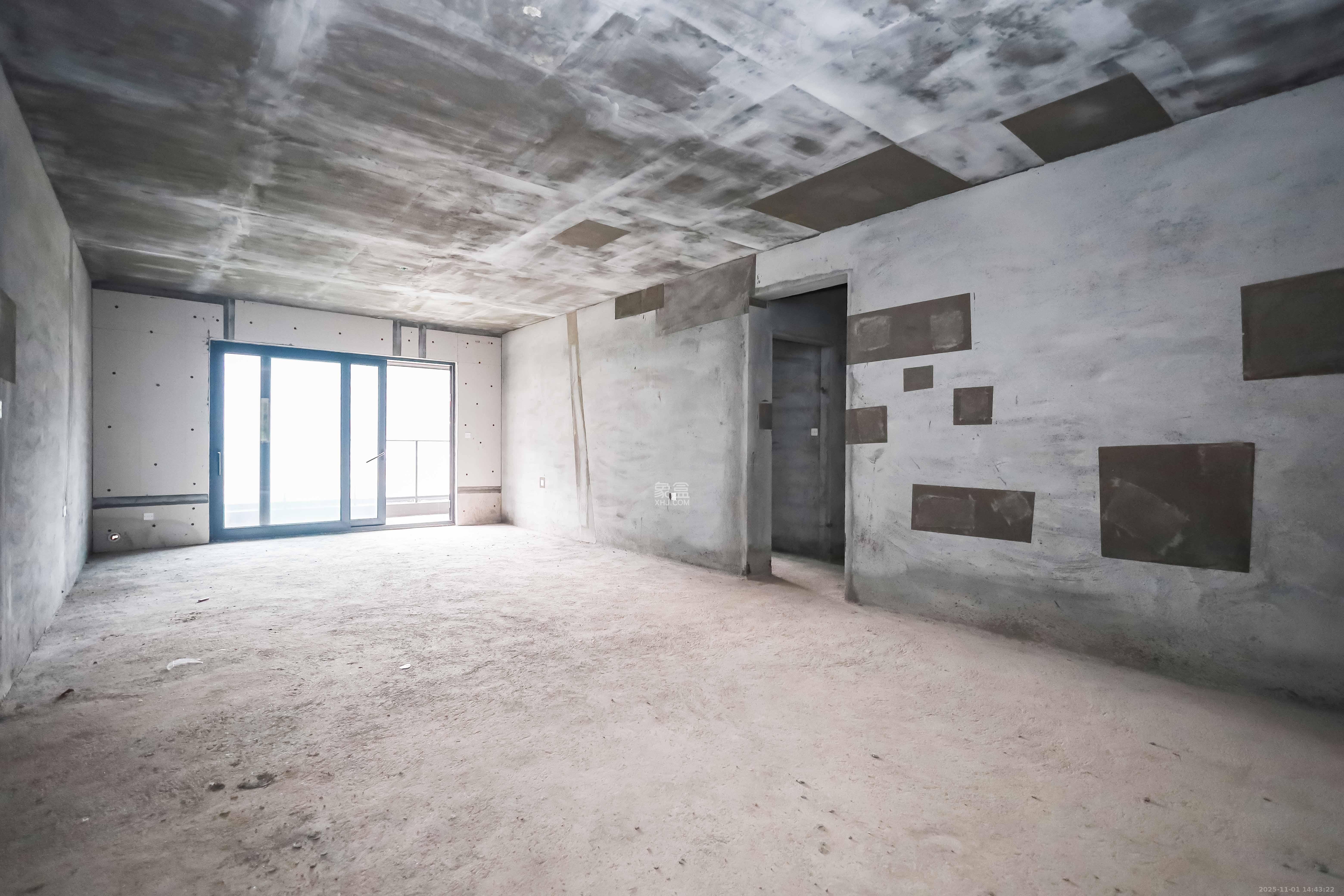 招商雍山湖 4室2厅2卫 226.0万 招商雍山湖 4室2厅2卫 226.0万客厅