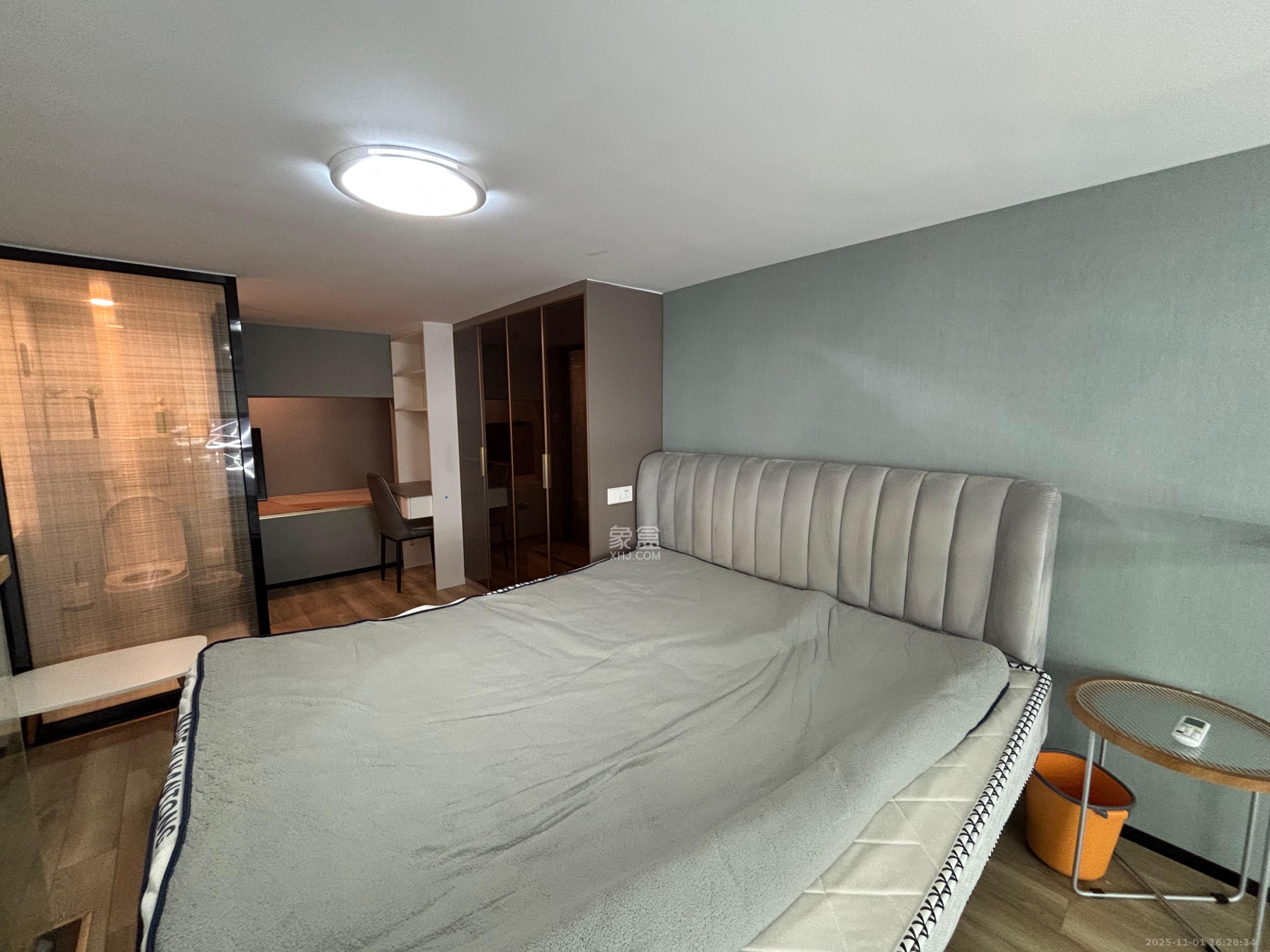 藏珑湖上公馆  1室1厅2卫    2200.0元/月室内图