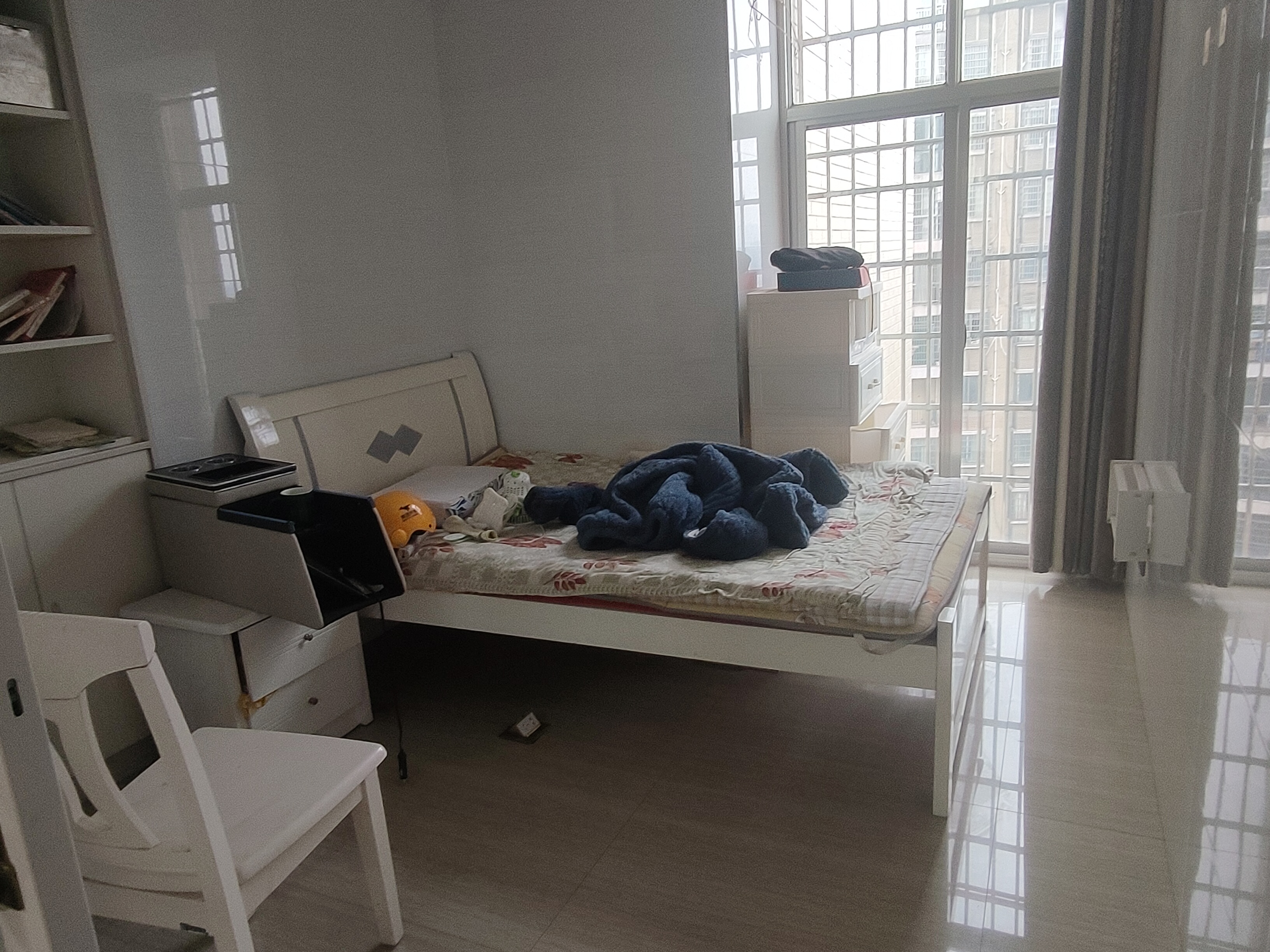 香格里拉  1室2厅2卫    1800.0元/月室内图