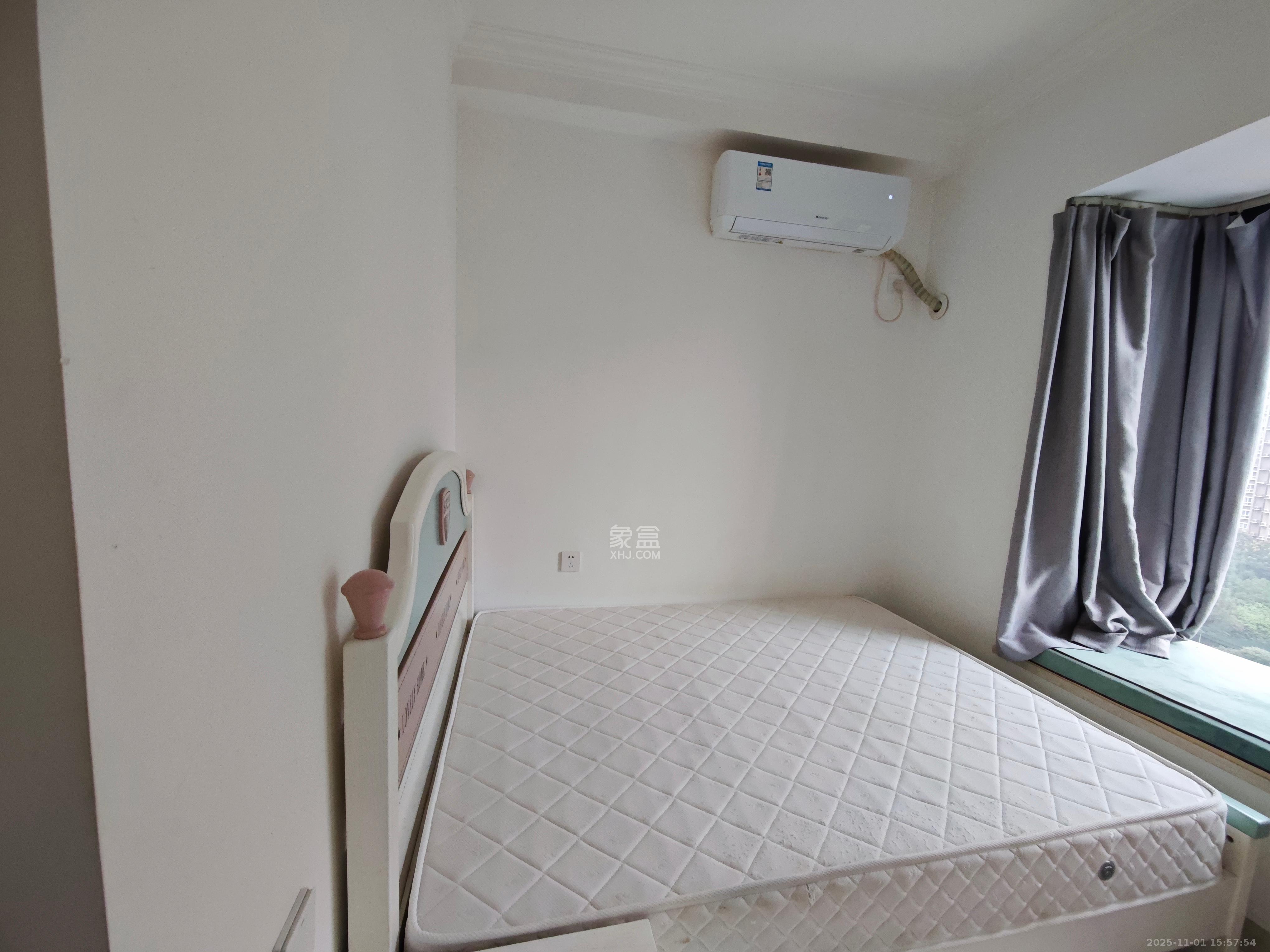 上河国际B座  1室2厅2卫    1200.0元/月