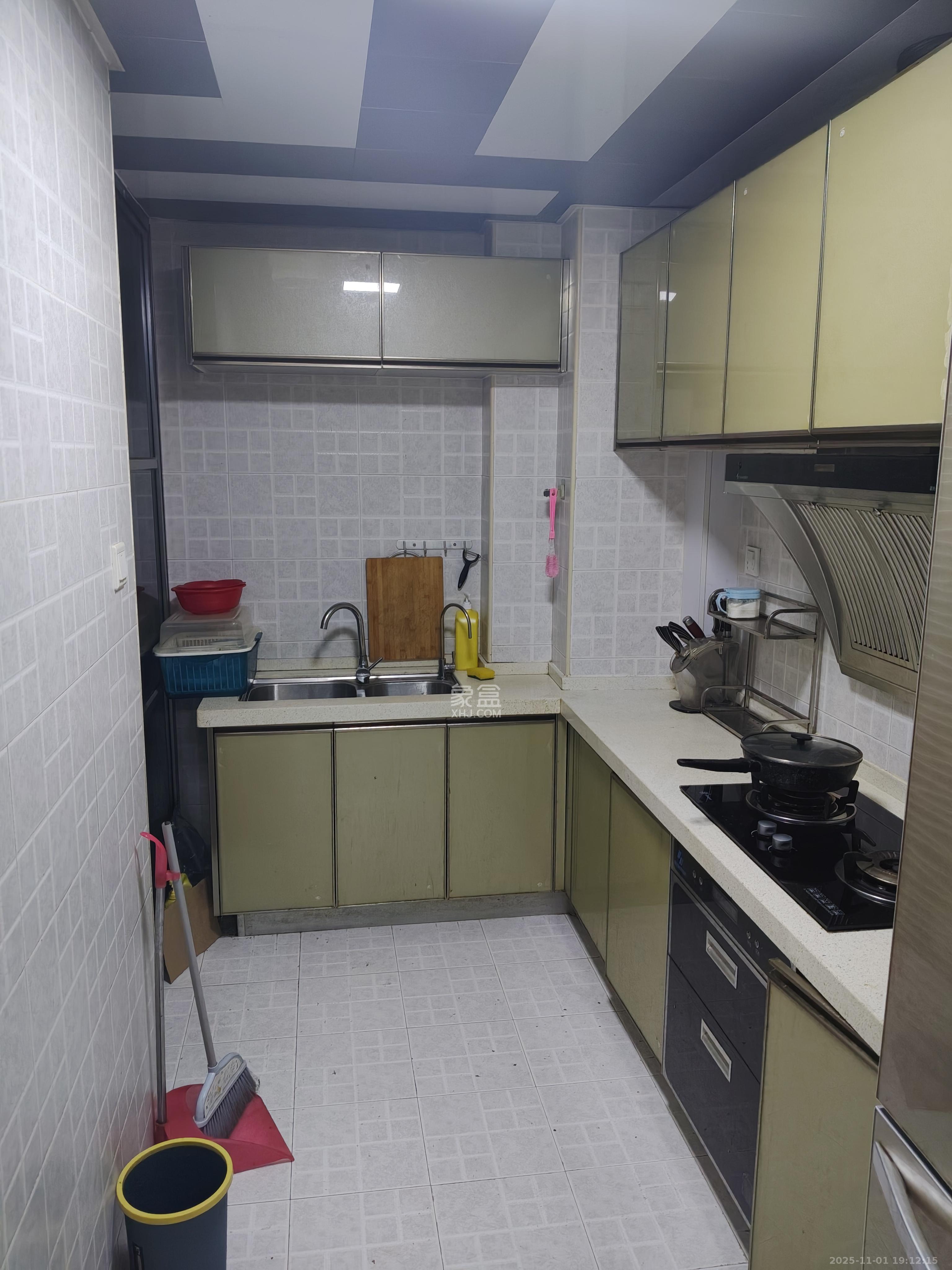 五矿万境水岸一期（万境水岸嘉苑）  3室2厅1卫    2200.0元/月室内图