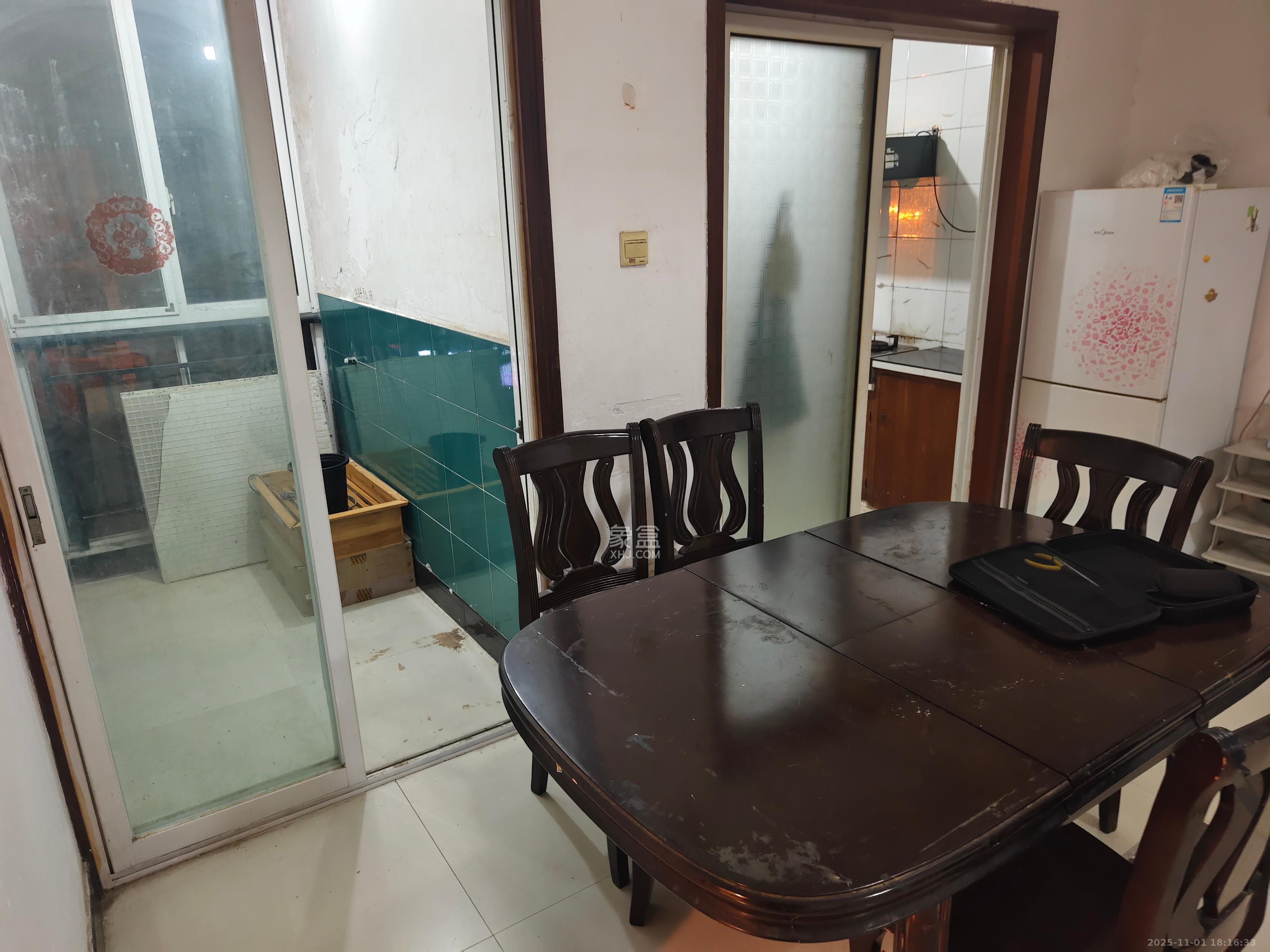 山水人家一二期  2室2厅1卫    1500.0元/月室内图