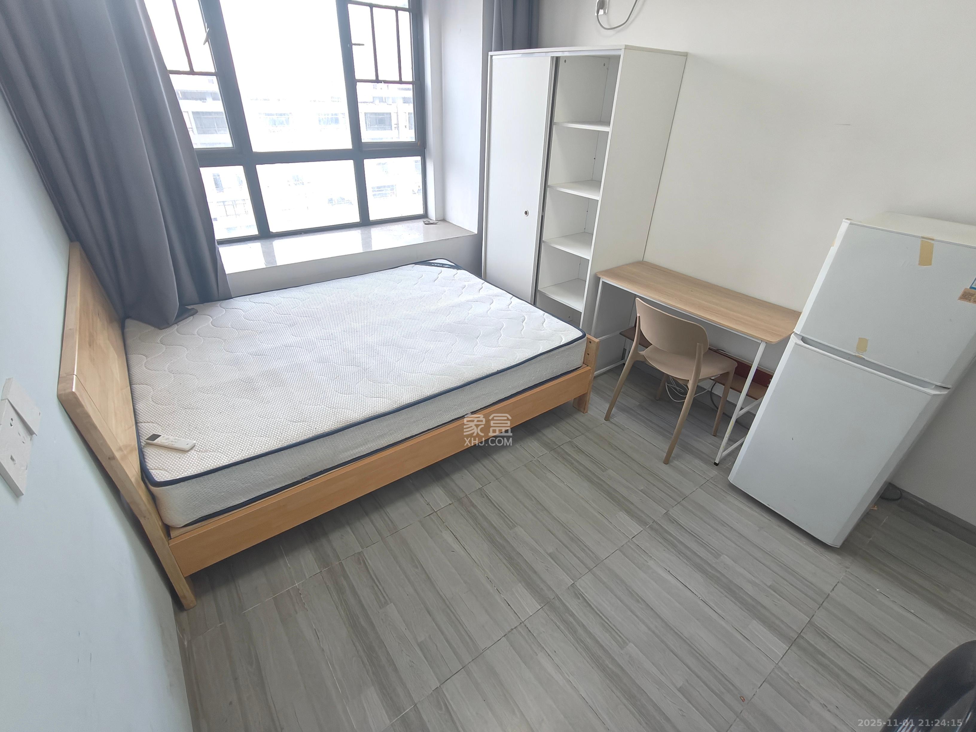 洋湖时代  1室1厅1卫    1100.0元/月室内图