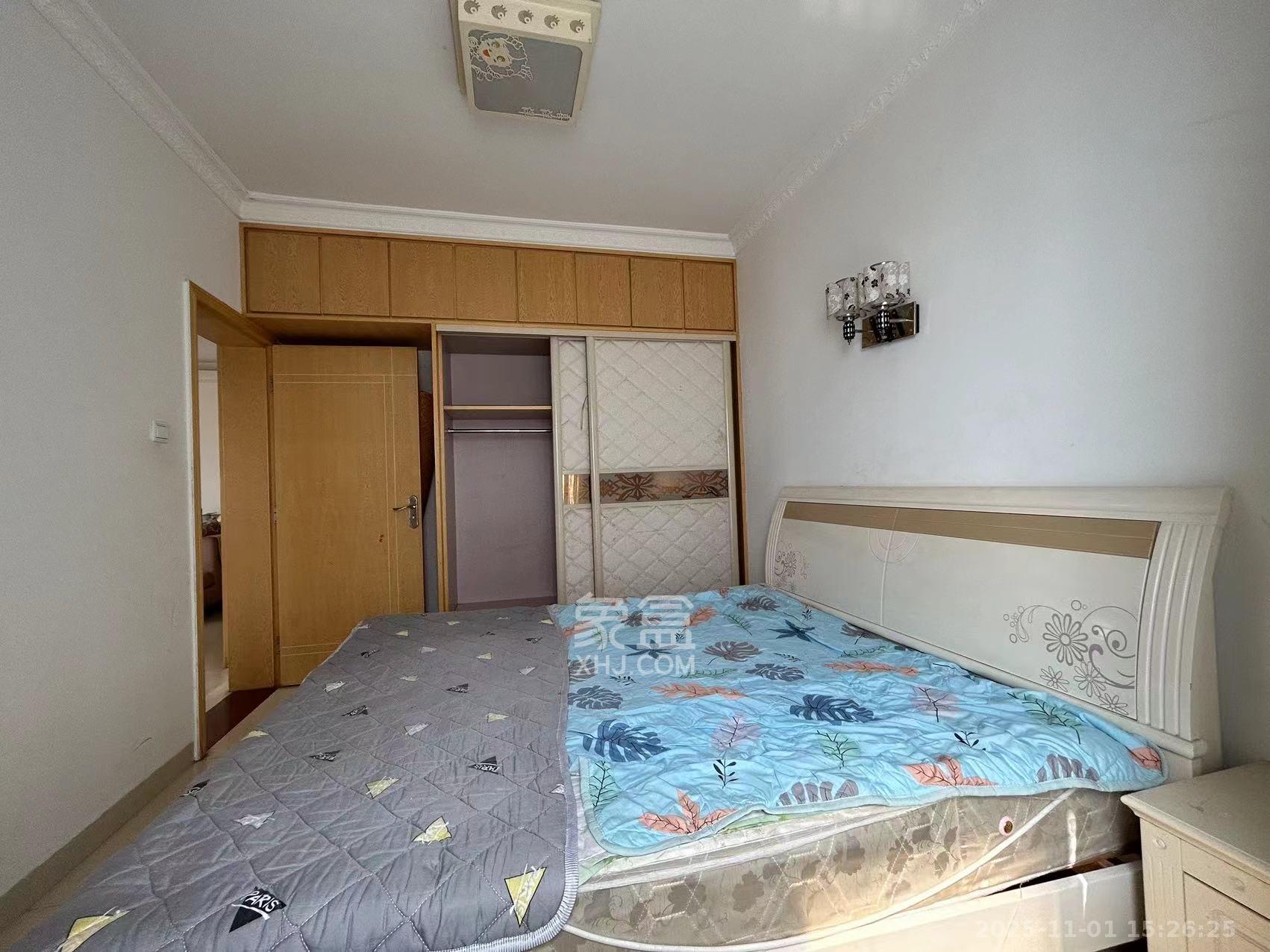 恒广国际景园一二区 2室2厅1卫 1700.0元/月 恒广国际景园一二区 2室2厅1卫 1700.0元/月室内图