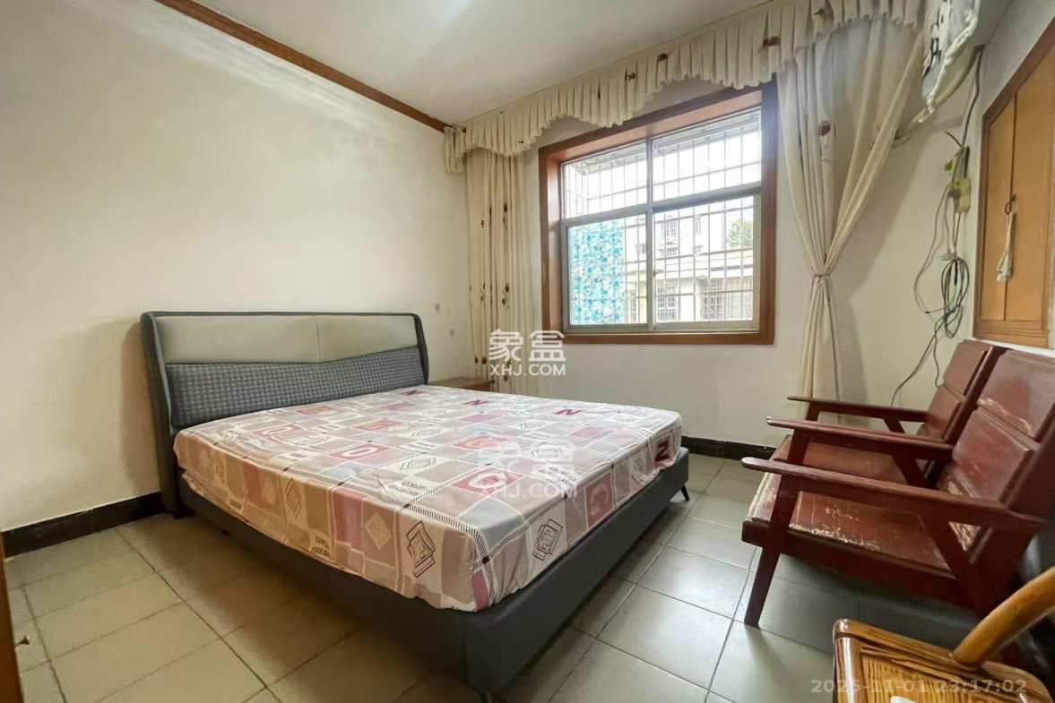 乔庄社区 1室0厅0卫 1600.0元/月 乔庄社区 1室0厅0卫 1600.0元/月室内图