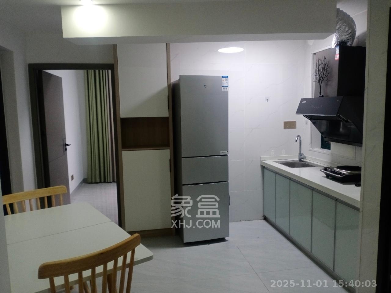 丽发新城 2室1厅1卫 1500.0元/月 丽发新城 2室1厅1卫 1500.0元/月室内图