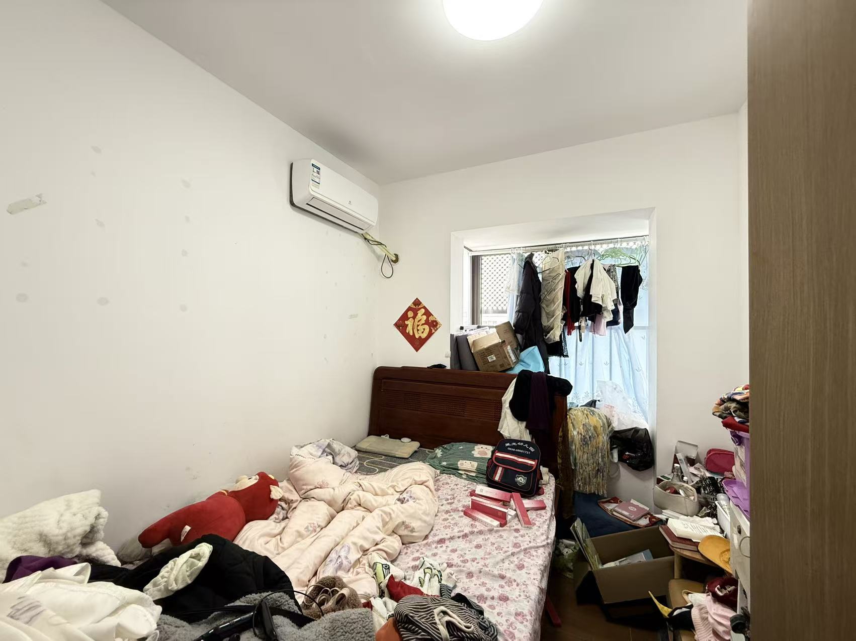 坡博家园四区  4室2厅2卫    133.0万 坡博家园四区  4室2厅2卫    133.0万室内图