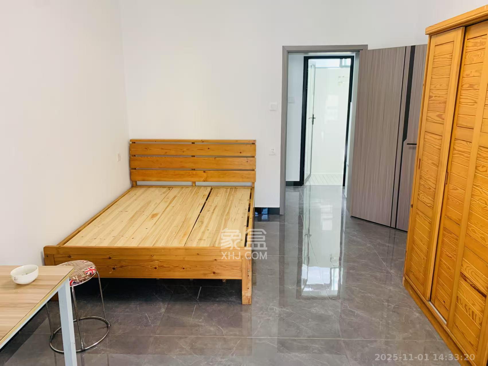 教育街、又一村巷散盘  1室1厅1卫    1600.0元/月室内图