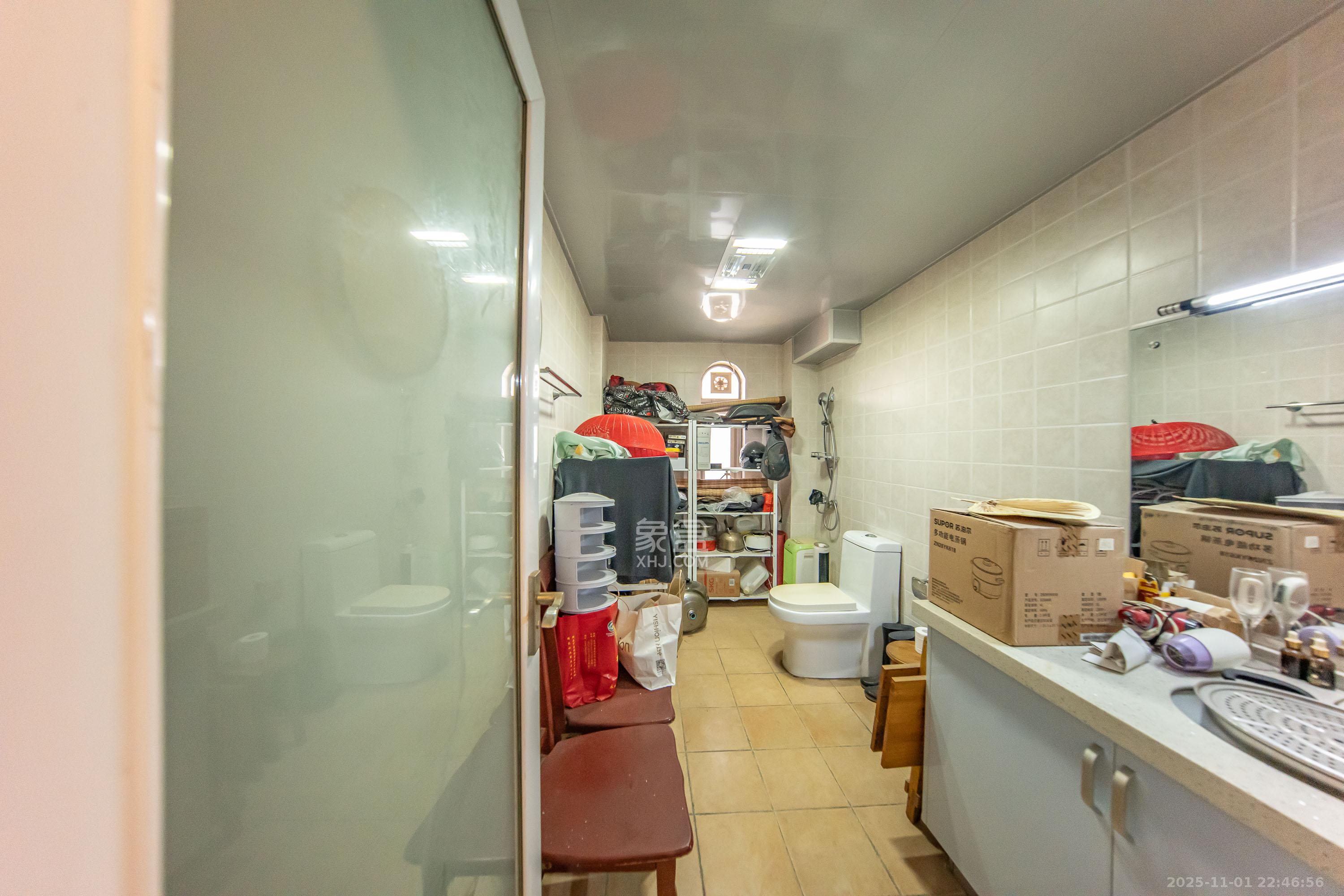 米兰春天 3室2厅2卫 80.0万 米兰春天 3室2厅2卫 80.0万卫生间