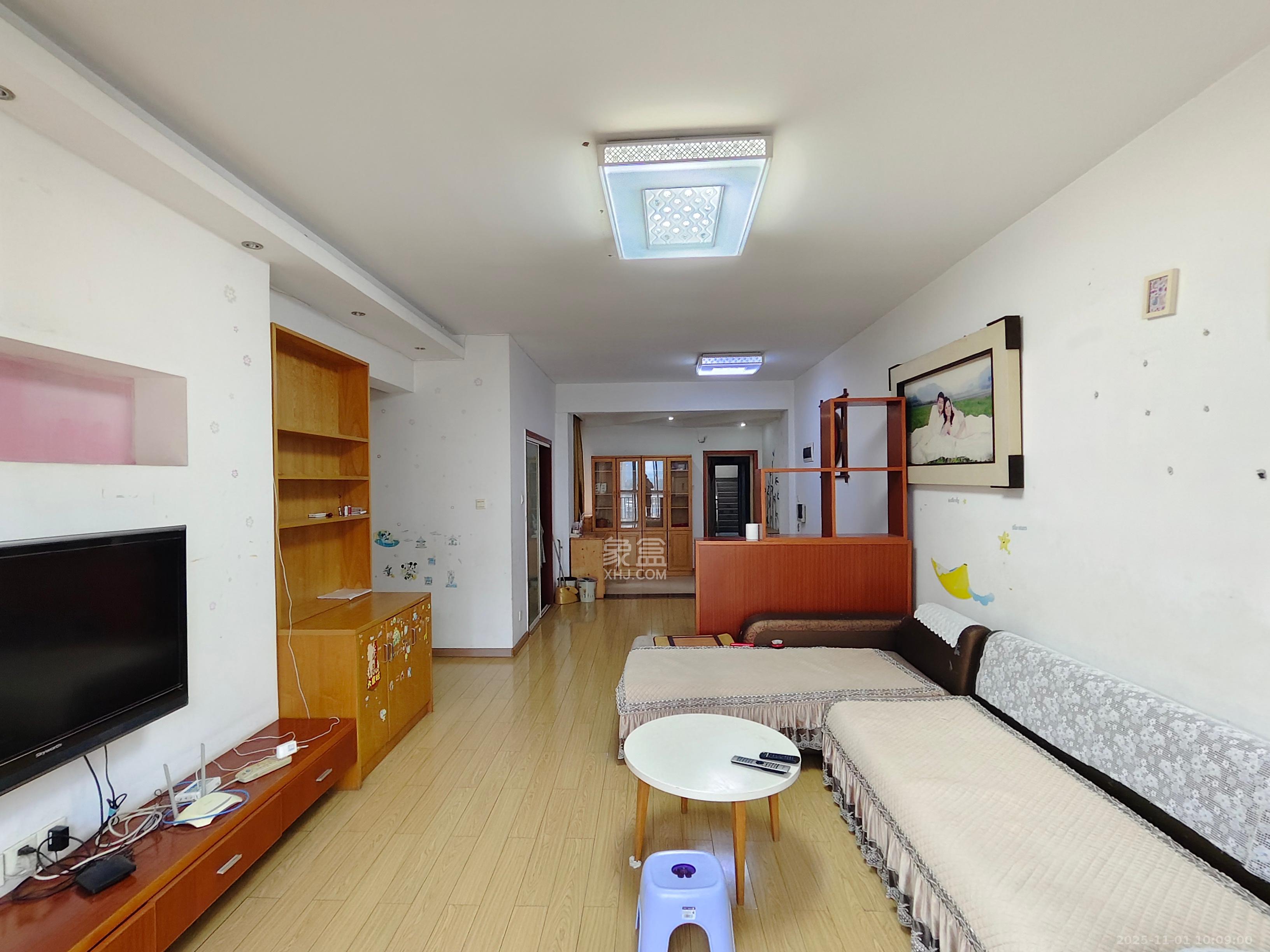 麓山枫情  2室1厅1卫    2200.0元/月室内图