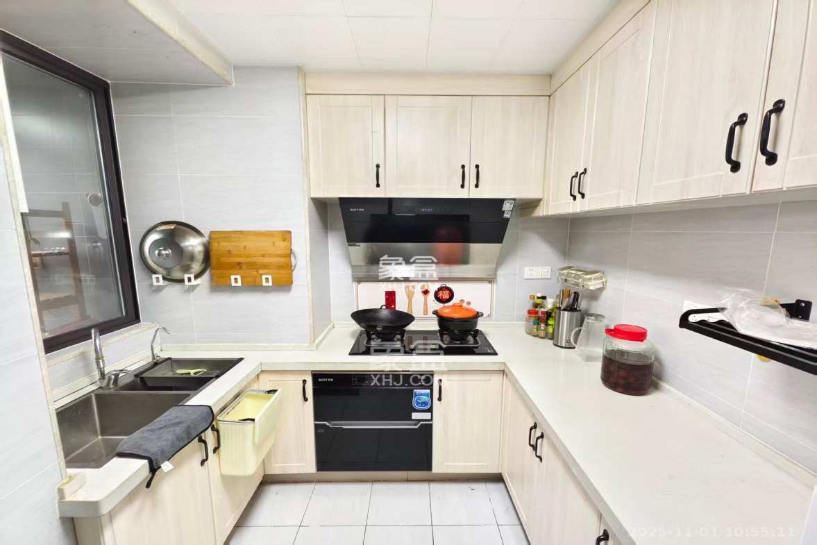 鑫远悦城(鑫远悦时代) 3室2厅1卫 2400.0元/月 鑫远悦城(鑫远悦时代) 3室2厅1卫 2400.0元/月室内图