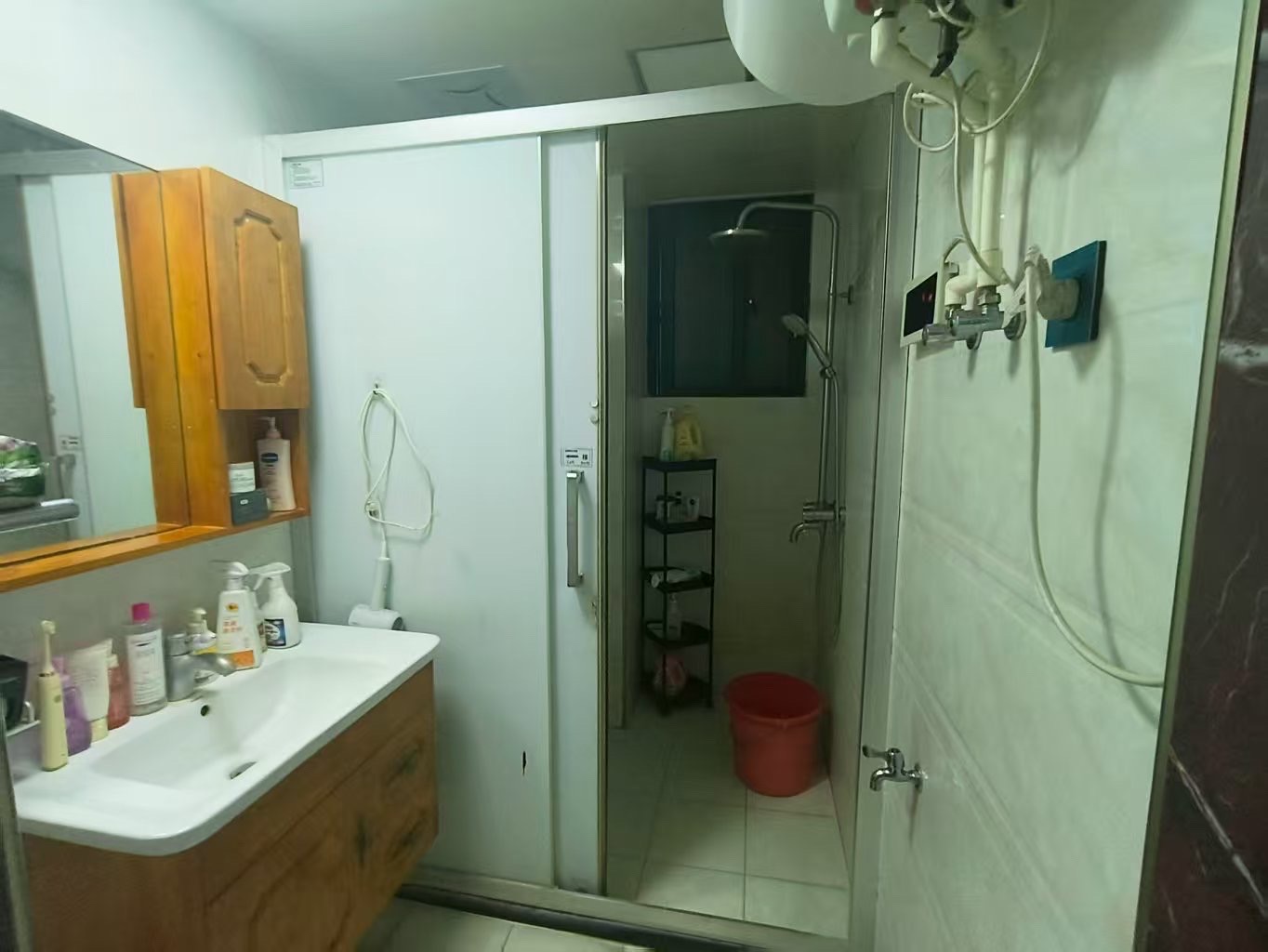 南海幸福城  3室2厅1卫    175.0万 南海幸福城  3室2厅1卫    175.0万客厅