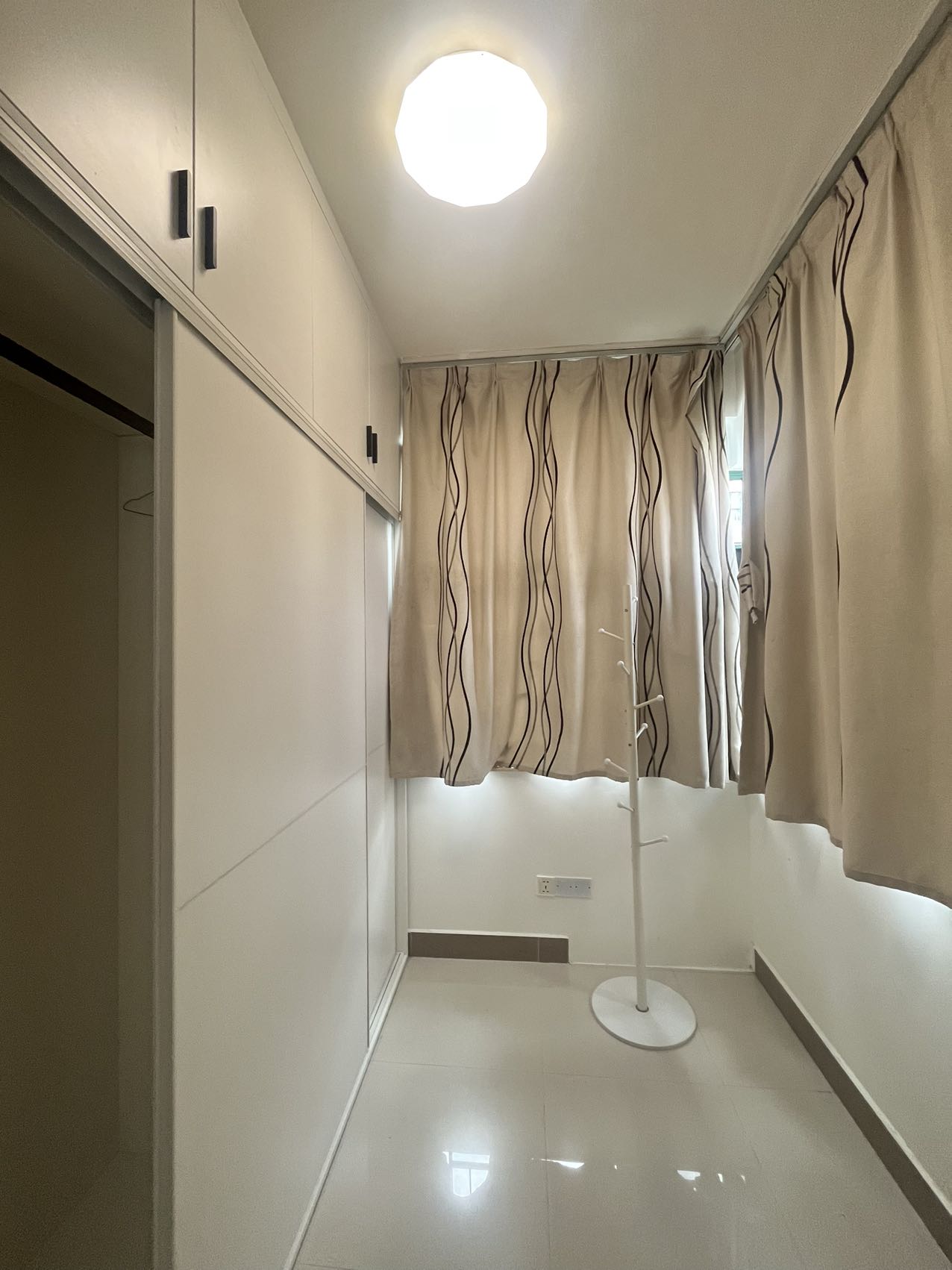 东盛名苑  3室2厅2卫    2800.0元/月 东盛名苑  3室2厅2卫    2800.0元/月室内图