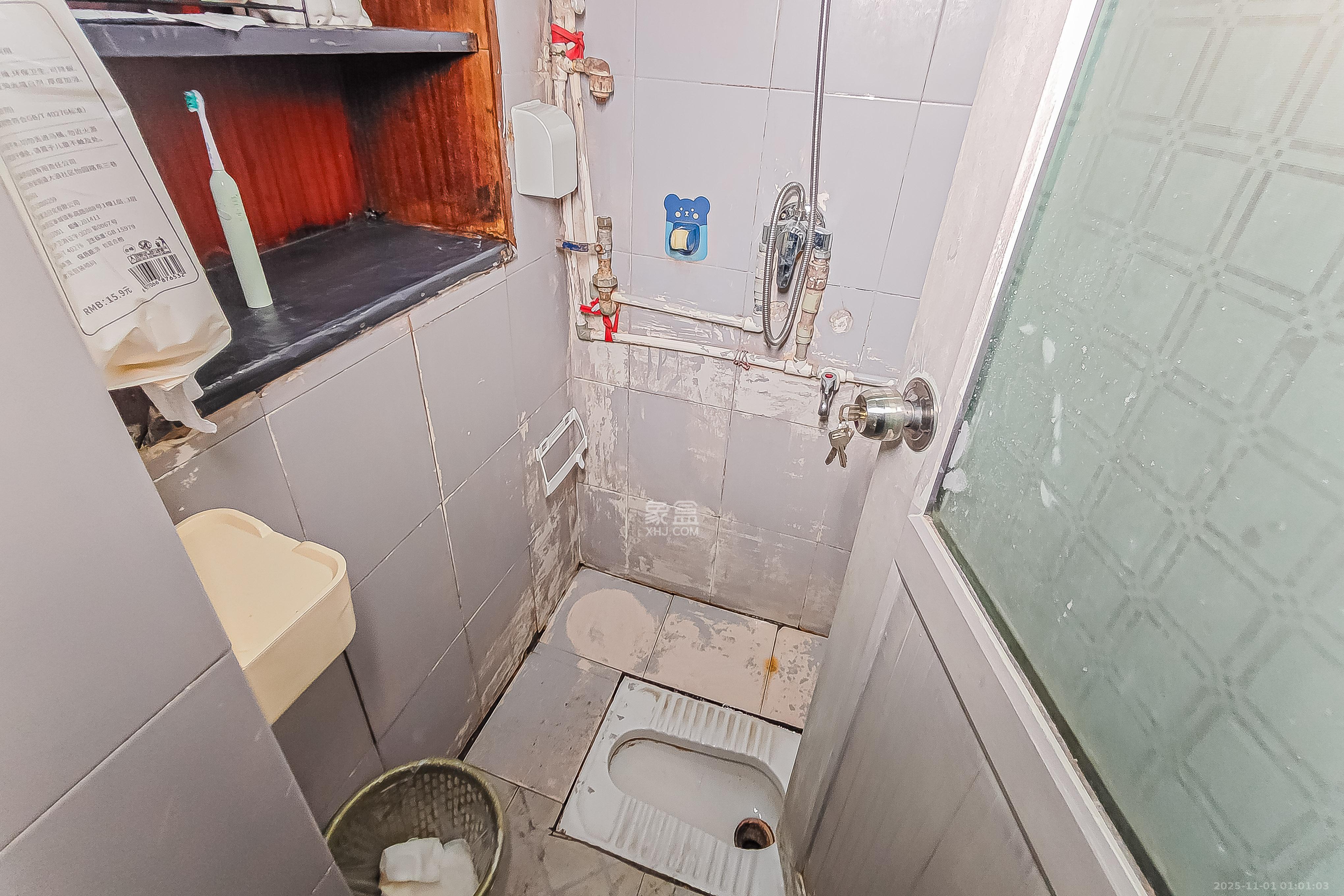 东瓜山一村  1室1厅1卫    20.0万 东瓜山一村  1室1厅1卫    20.0万卫生间