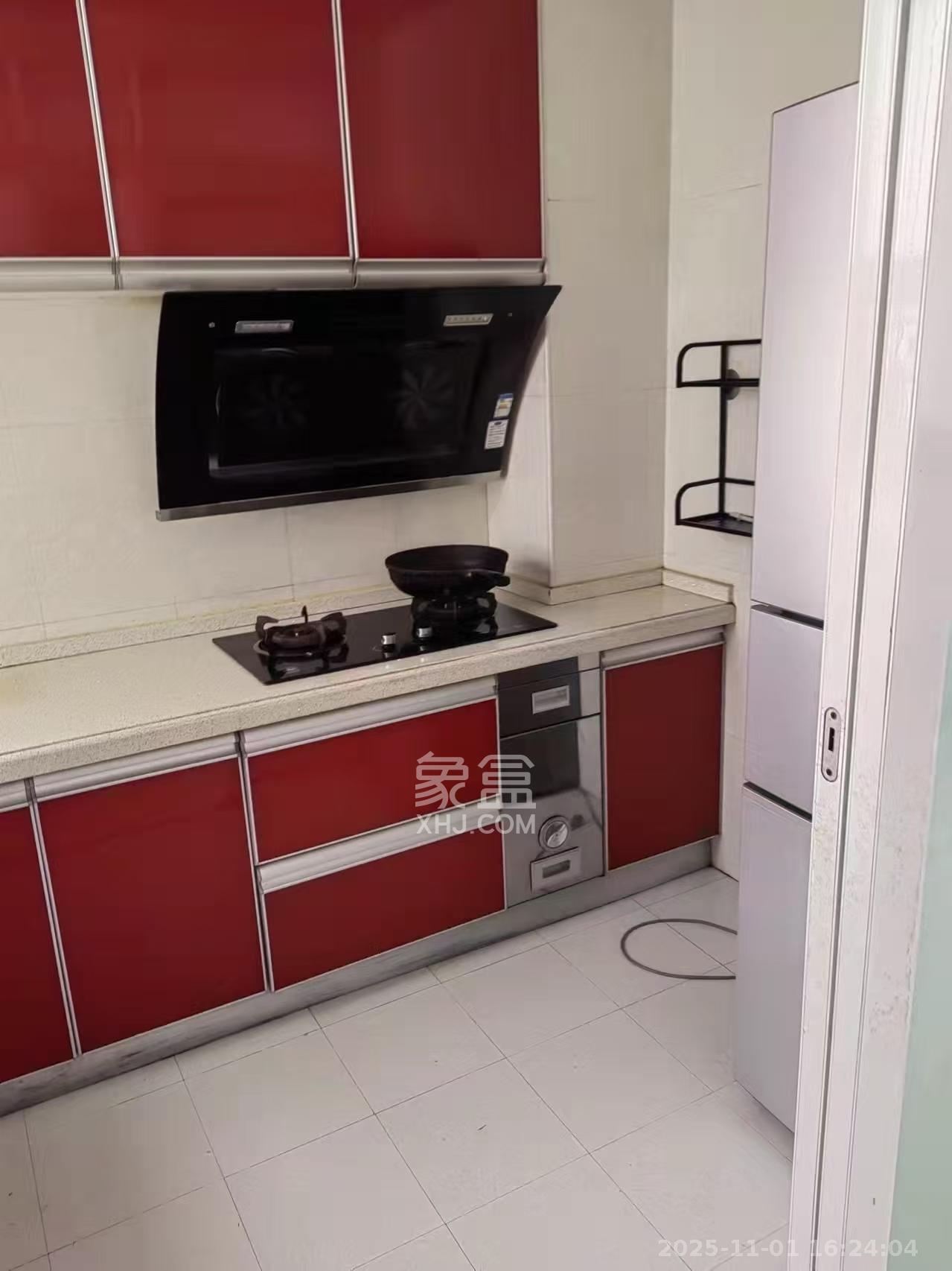 尚东紫郡  3室2厅1卫    2500.0元/月室内图