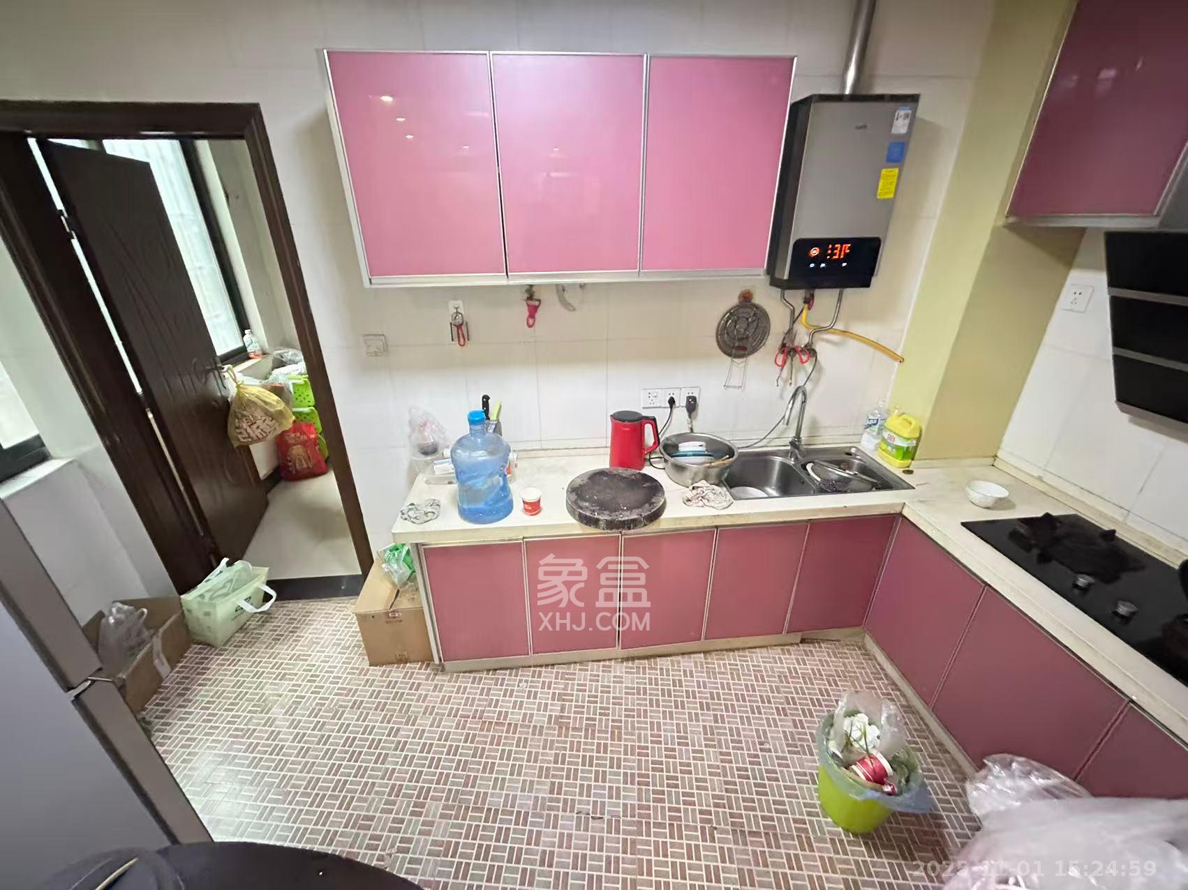 湘水一城(一期) 4室2厅2卫 2800.0元/月 湘水一城(一期) 4室2厅2卫 2800.0元/月室内图