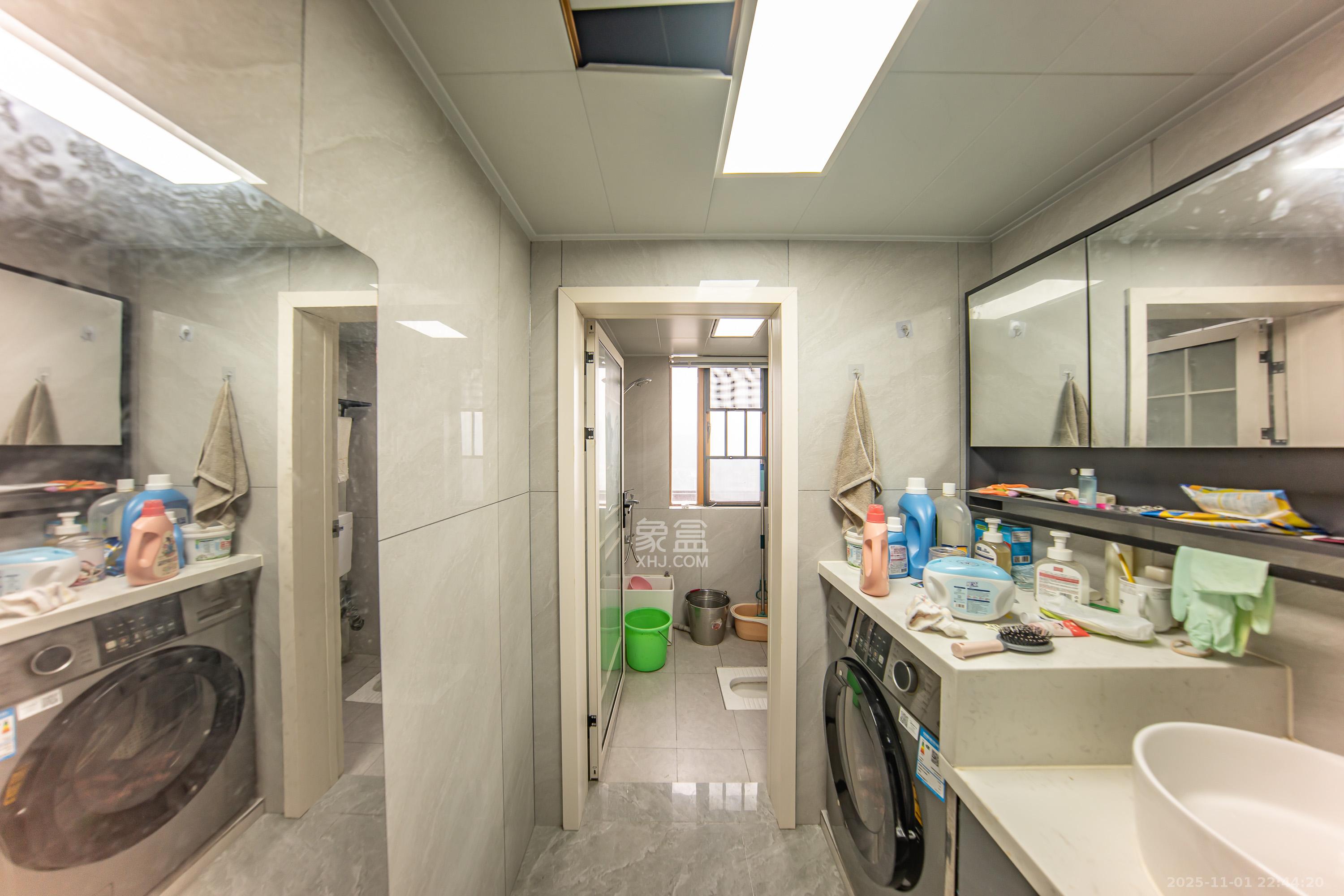 锑都家园 4室2厅2卫 92.8万 锑都家园 4室2厅2卫 92.8万卫生间