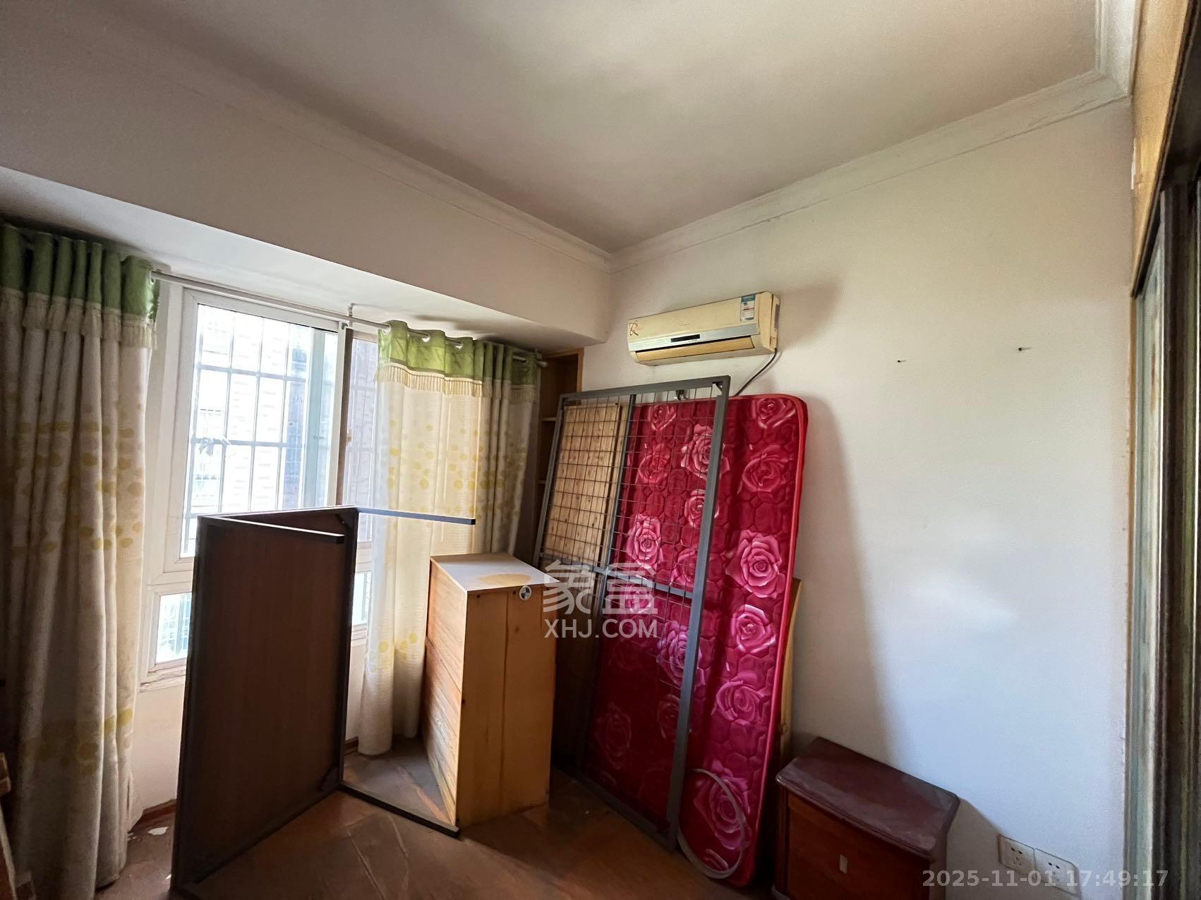 山水湾  2室2厅1卫    1680.0元/月室内图