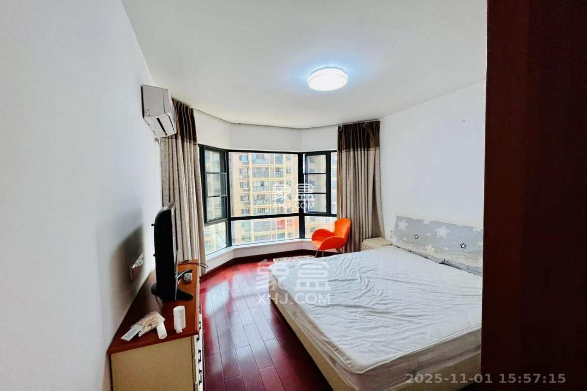 中南红领邦(红星嘉和苑) 4室1厅2卫 3200.0元/月 中南红领邦(红星嘉和苑) 4室1厅2卫 3200.0元/月室内图