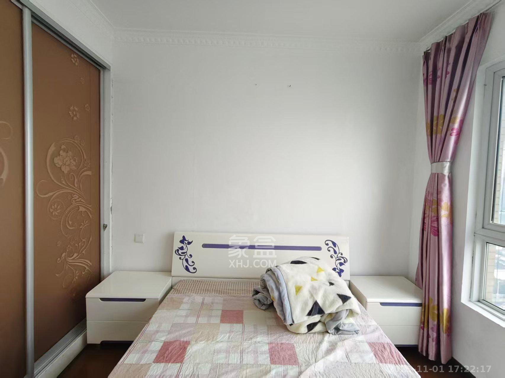 银港水晶城  3室2厅1卫    2600.0元/月室内图