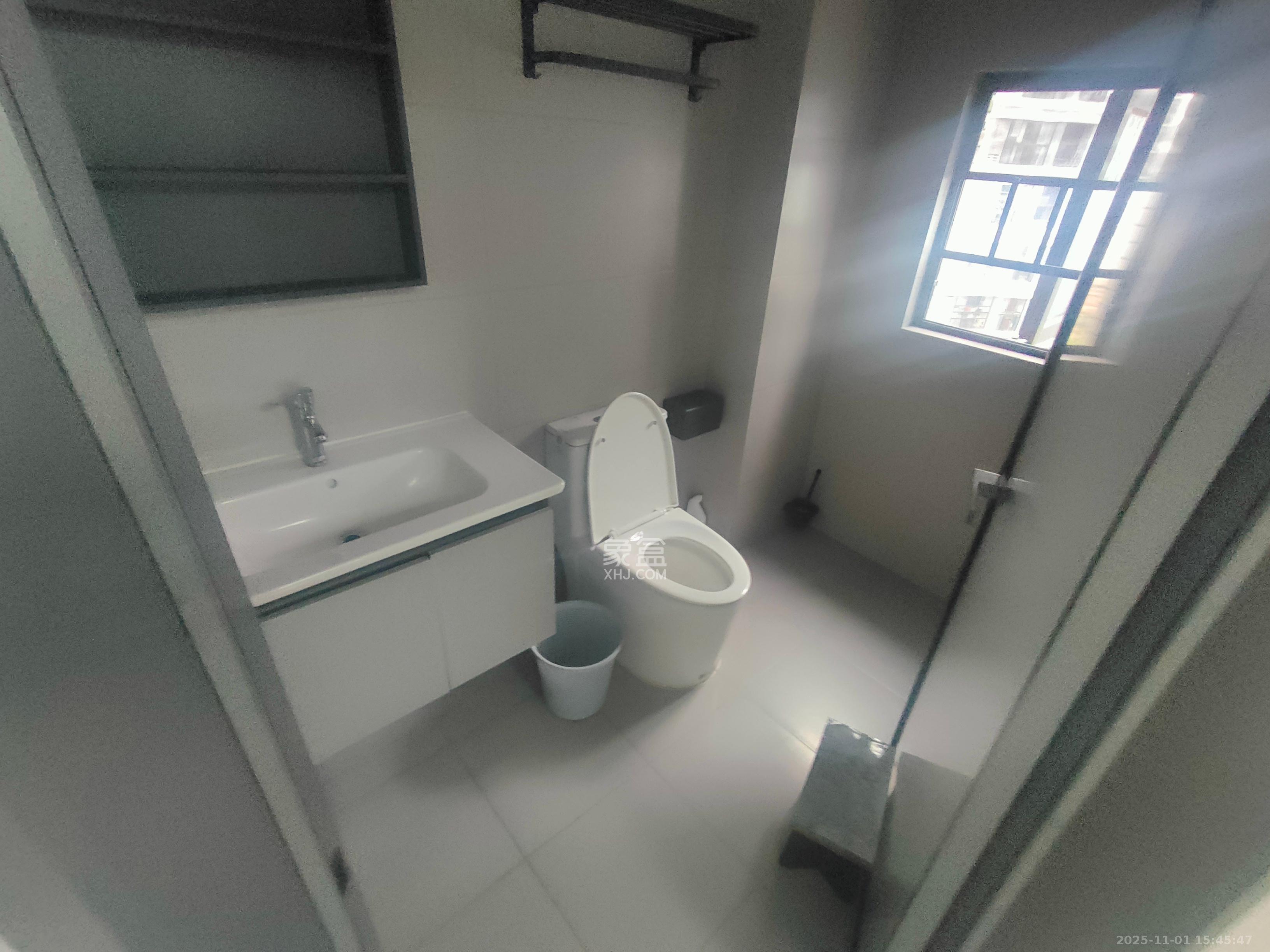 敏捷珑玥府  3室2厅2卫    2500.0元/月室内图