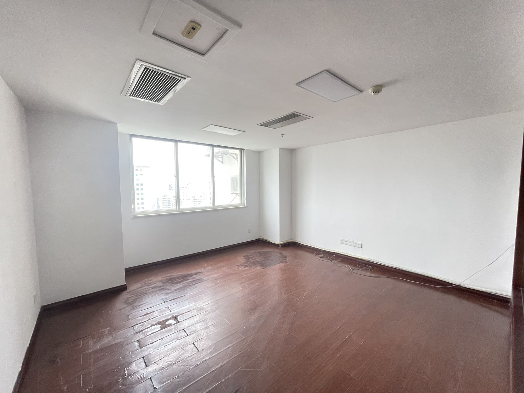 北京大厦 6室2厅4卫 13000.0元/月 北京大厦 6室2厅4卫 13000.0元/月室内图