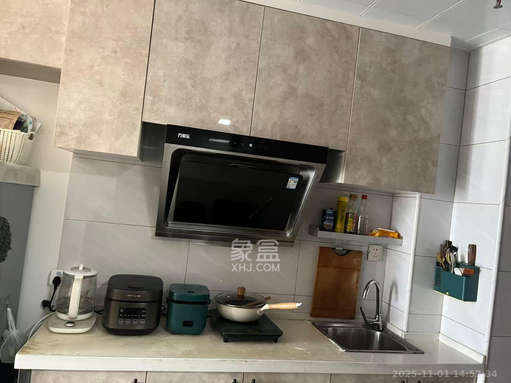 美林美寓  1室1厅1卫    1600.0元/月室内图