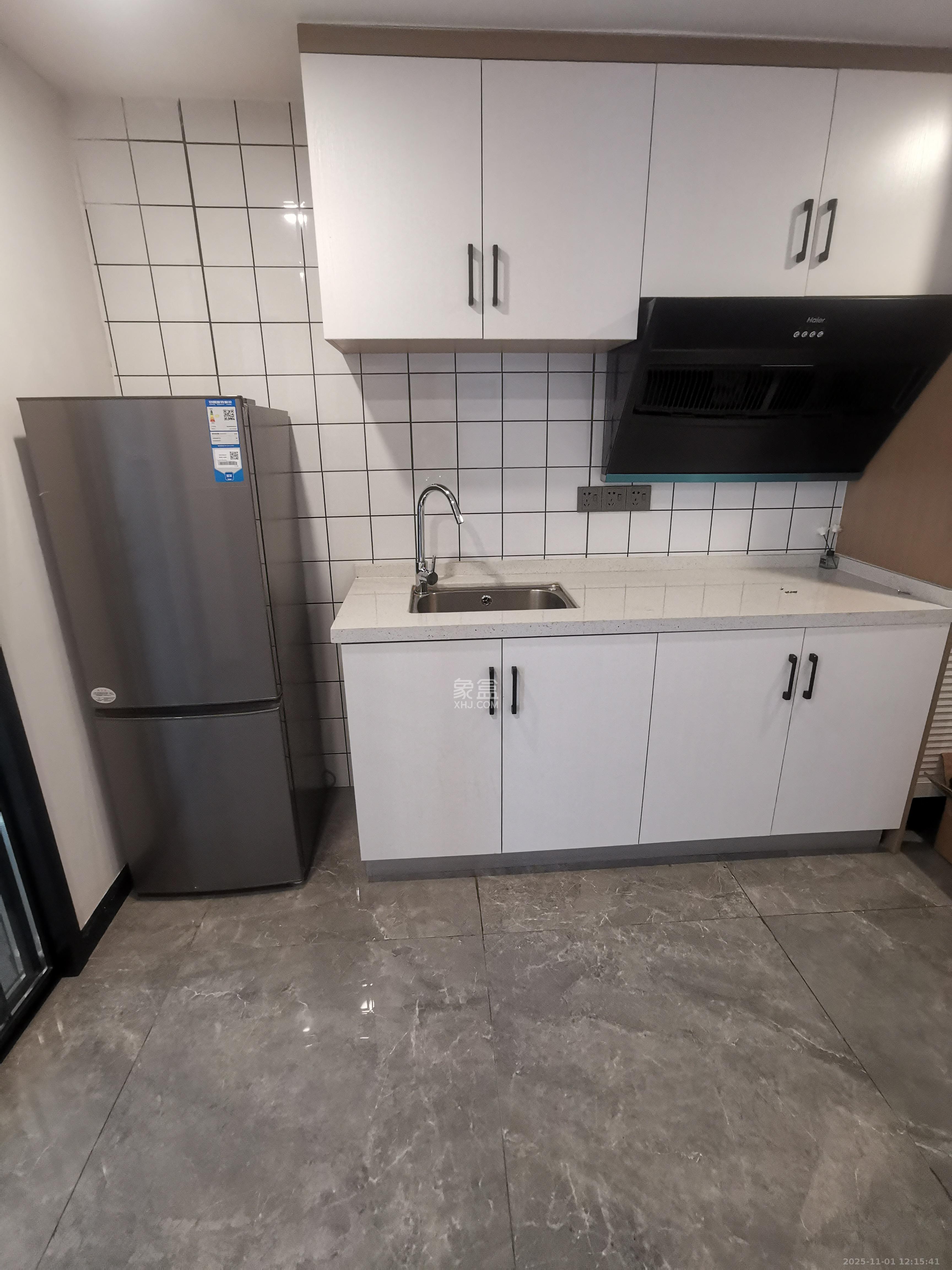 绿地长沙城际空间站（绿地新里佳苑）  1室1厅1卫    2000.0元/月室内图