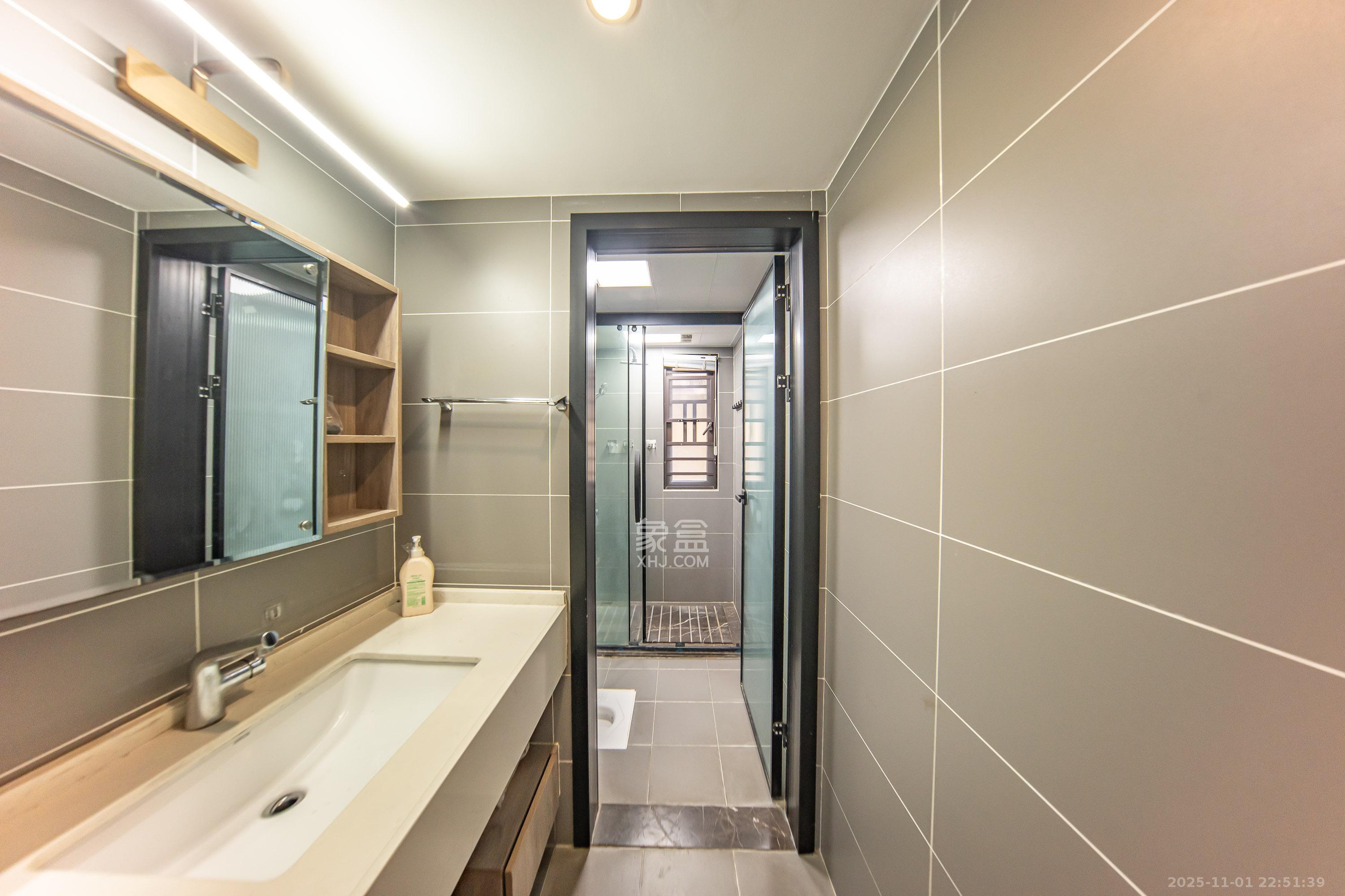 融创融公馆(融创臻苑) 4室2厅2卫 140.0万 融创融公馆(融创臻苑) 4室2厅2卫 140.0万卫生间