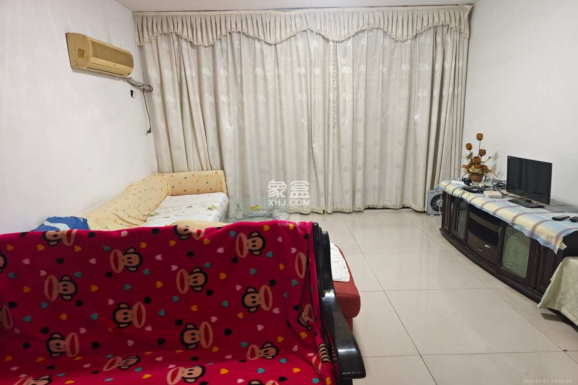 山水人家一二期 2室2厅1卫 1500.0元/月 山水人家一二期 2室2厅1卫 1500.0元/月室内图