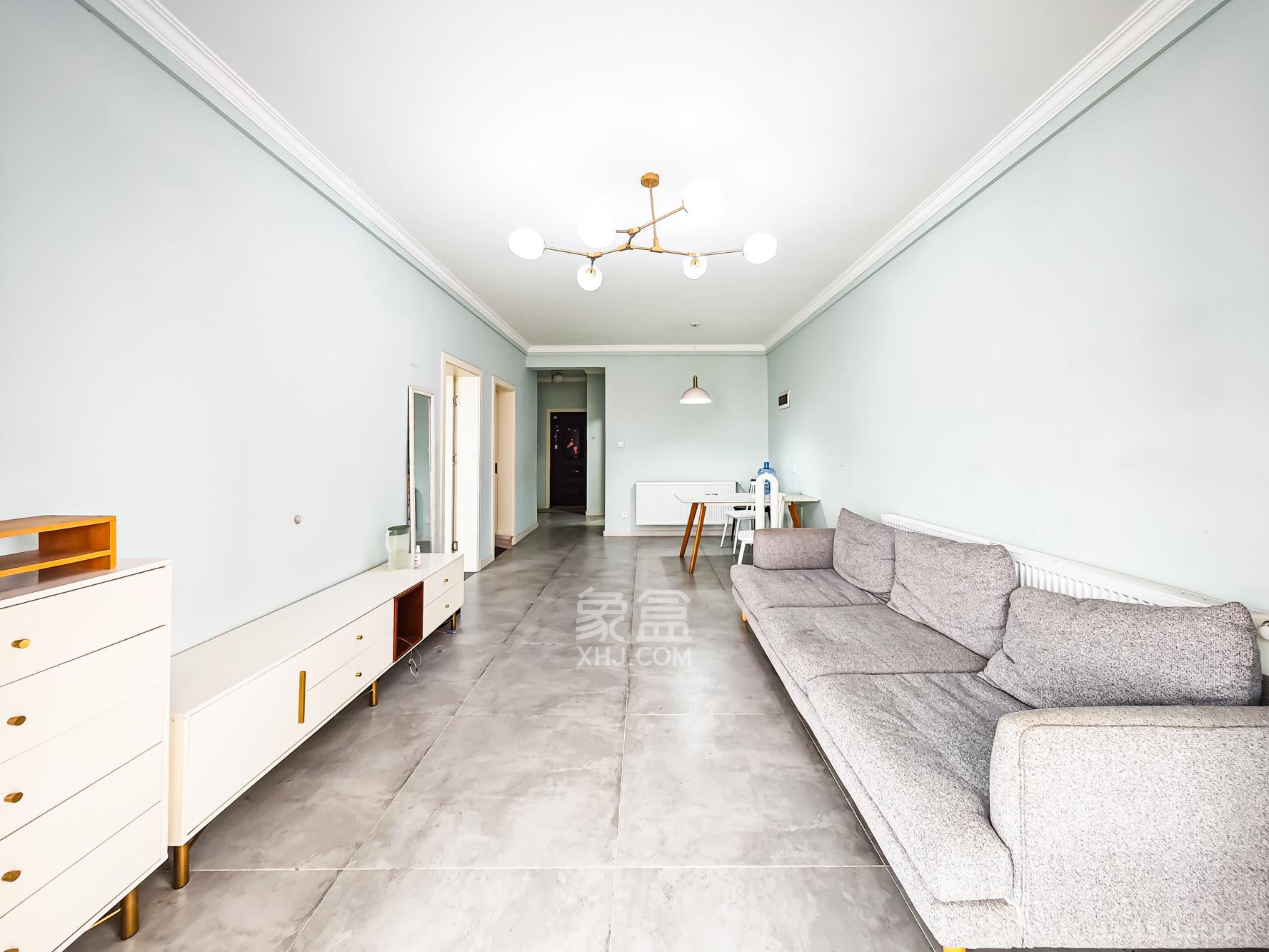 山语城三期  3室2厅1卫    68.0万 山语城三期  3室2厅1卫    68.0万客厅