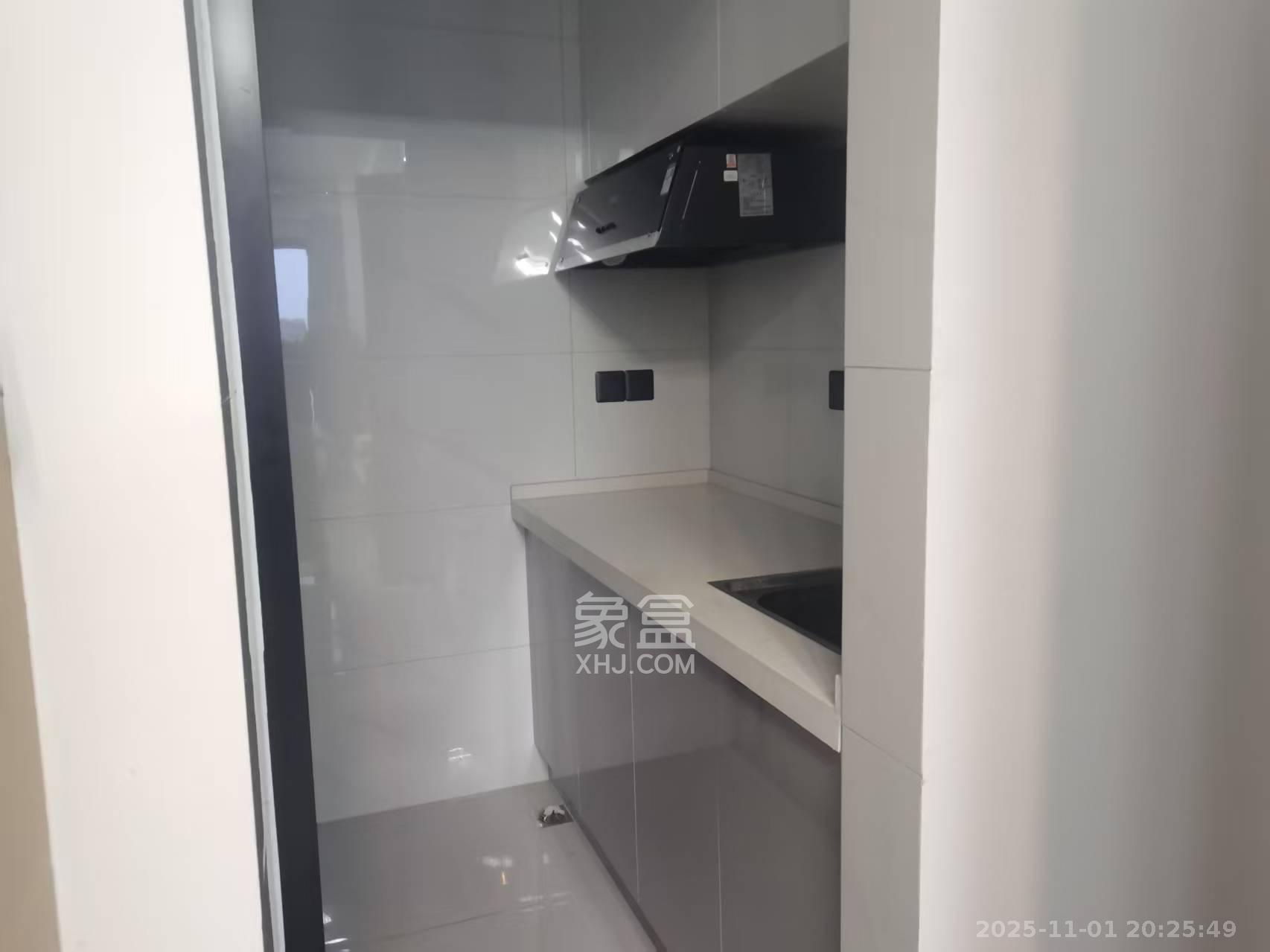 鄱阳汇金中心 1室0厅0卫 1300.0元/月 鄱阳汇金中心 1室0厅0卫 1300.0元/月室内图