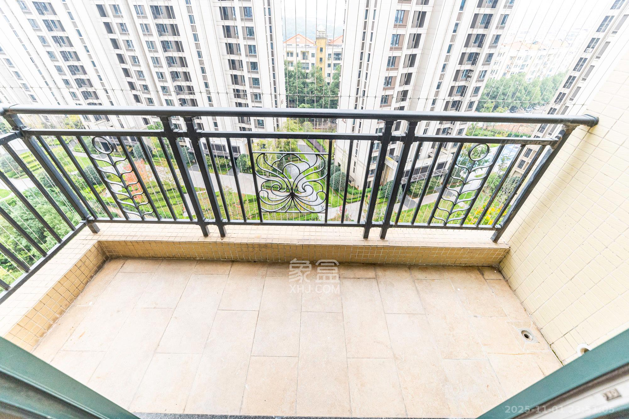 恒大雅苑  2室1厅1卫    58.0万 恒大雅苑  2室1厅1卫    58.0万阳台