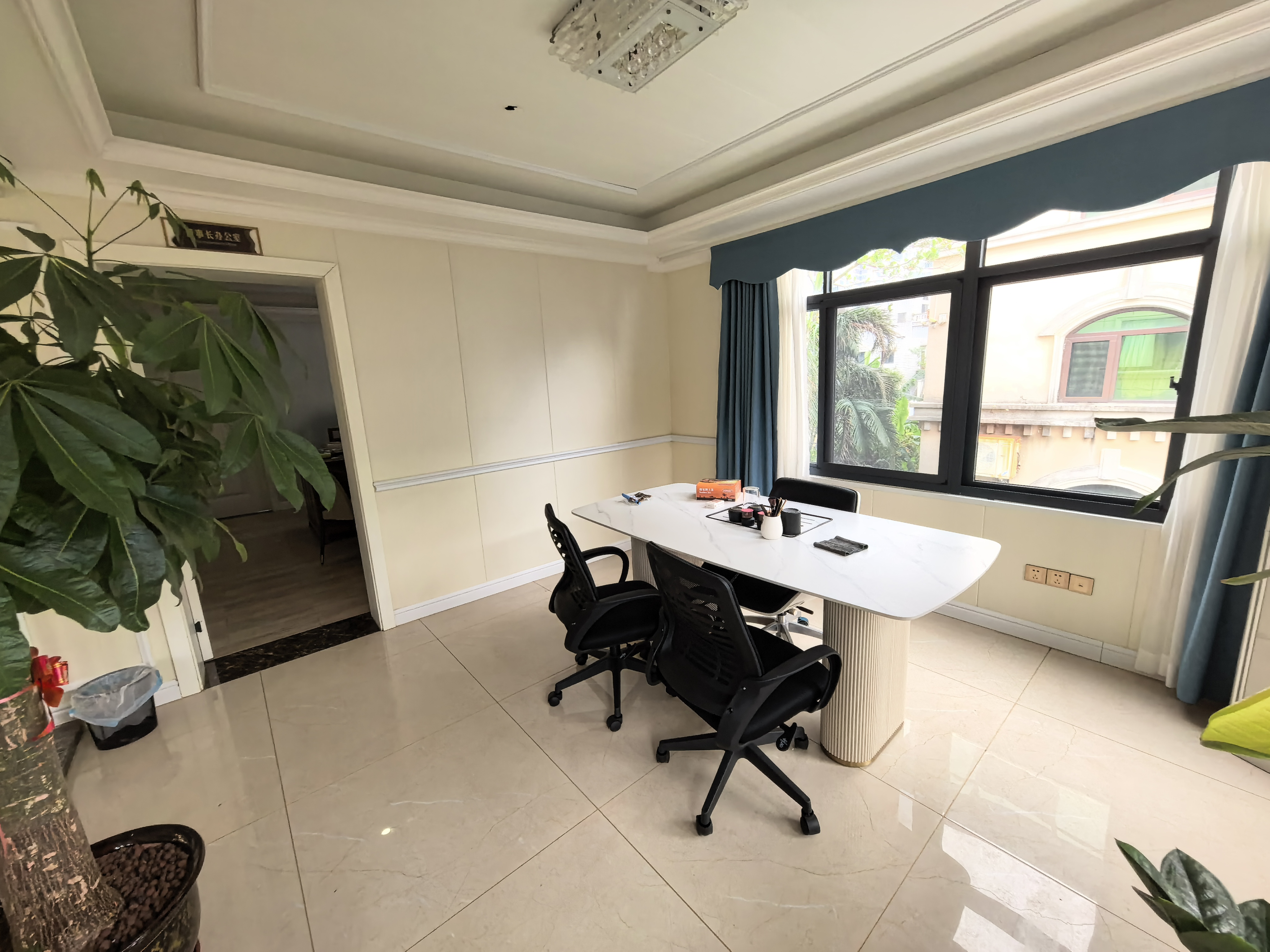 钓鱼台别墅  10室4厅4卫    35000.0元/月室内图