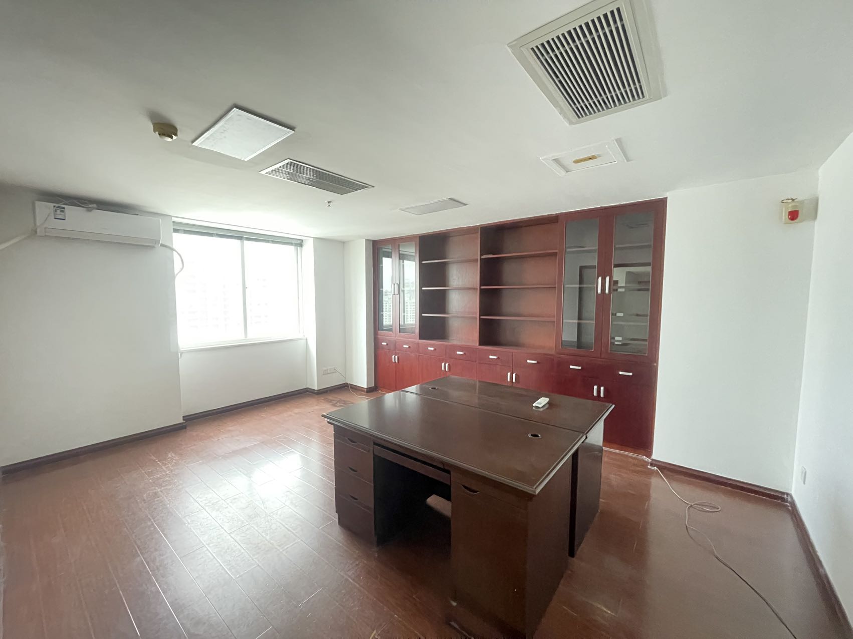 北京大厦 6室2厅4卫 13000.0元/月 北京大厦 6室2厅4卫 13000.0元/月室内图