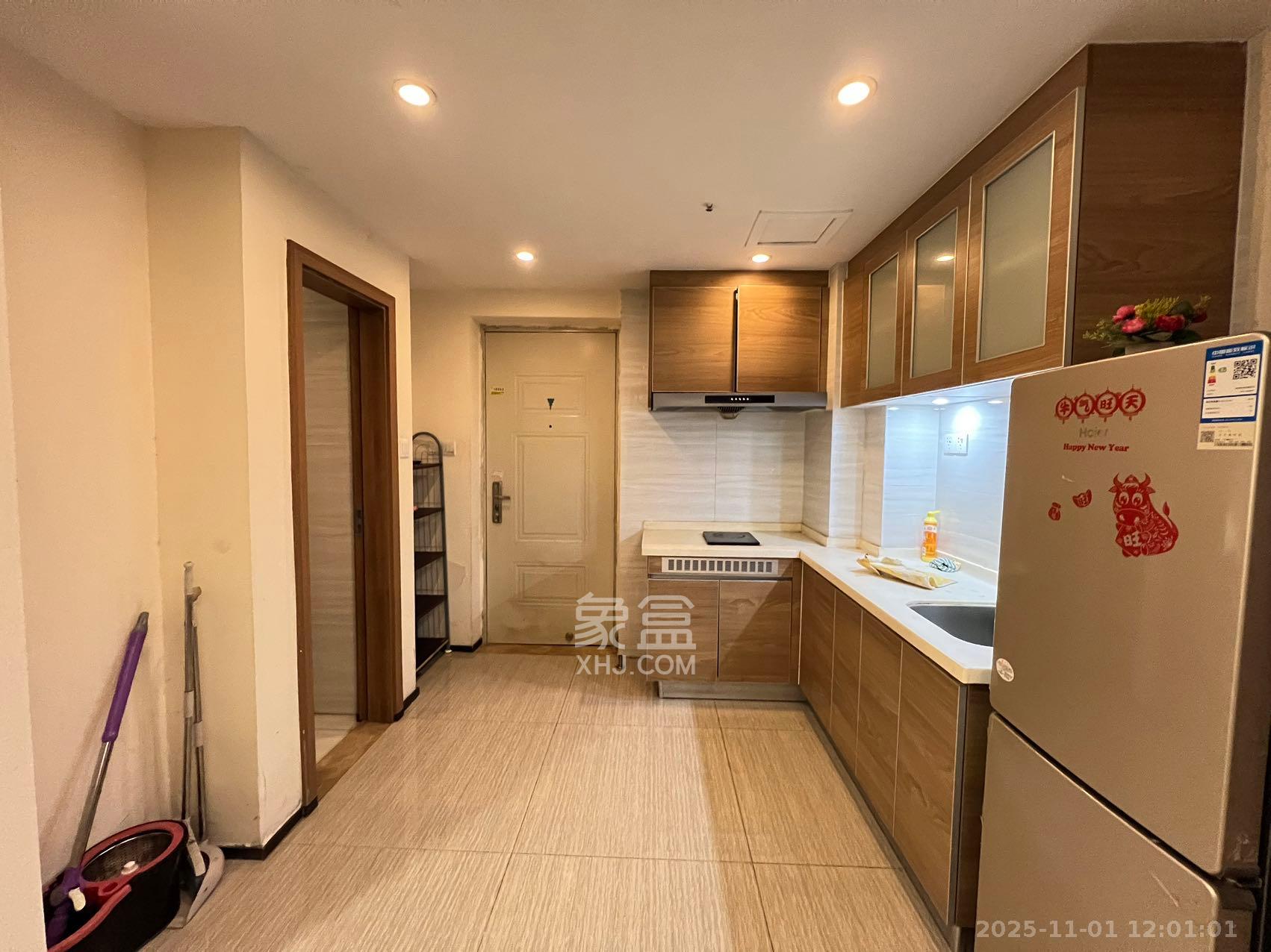 奥林匹克花园贡院三期 1室1厅1卫 1300.0元/月 奥林匹克花园贡院三期 1室1厅1卫 1300.0元/月室内图