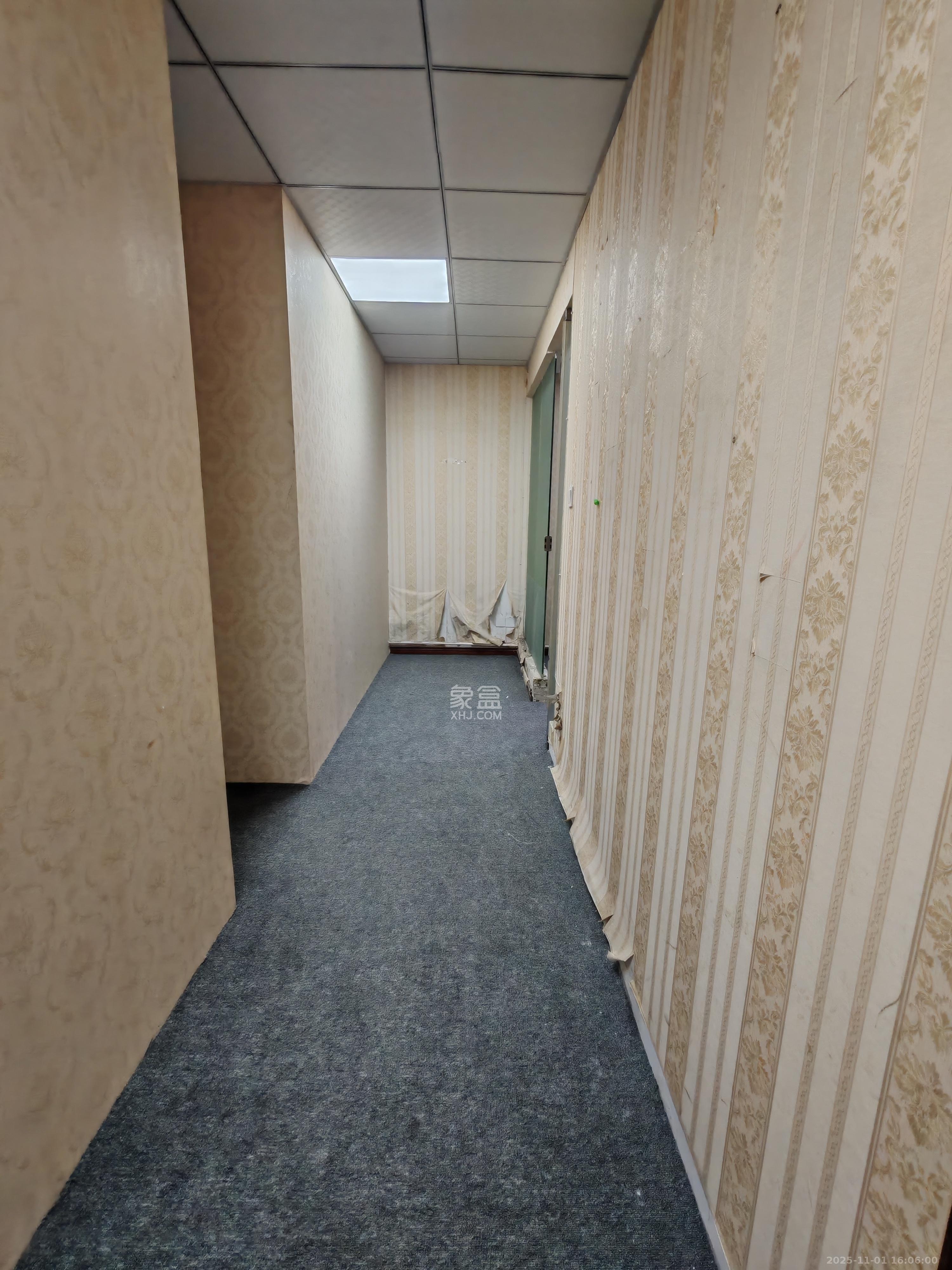 和庄  3室1厅1卫    2000.0元/月 和庄  3室1厅1卫    2000.0元/月室内图