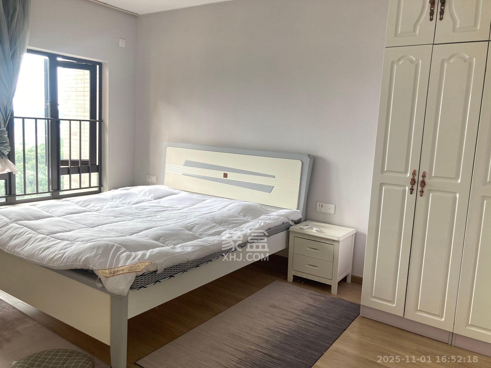 时代倾城五期  3室2厅2卫    2400.0元/月室内图