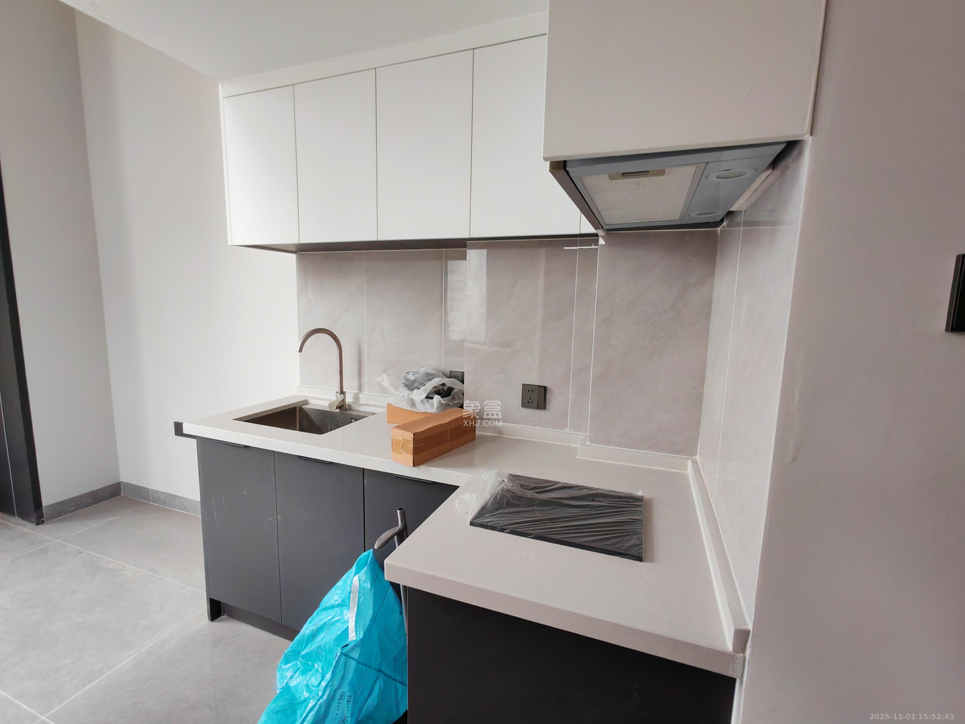 珠江花城好世界 2室1厅1卫 2400.0元/月 珠江花城好世界 2室1厅1卫 2400.0元/月室内图