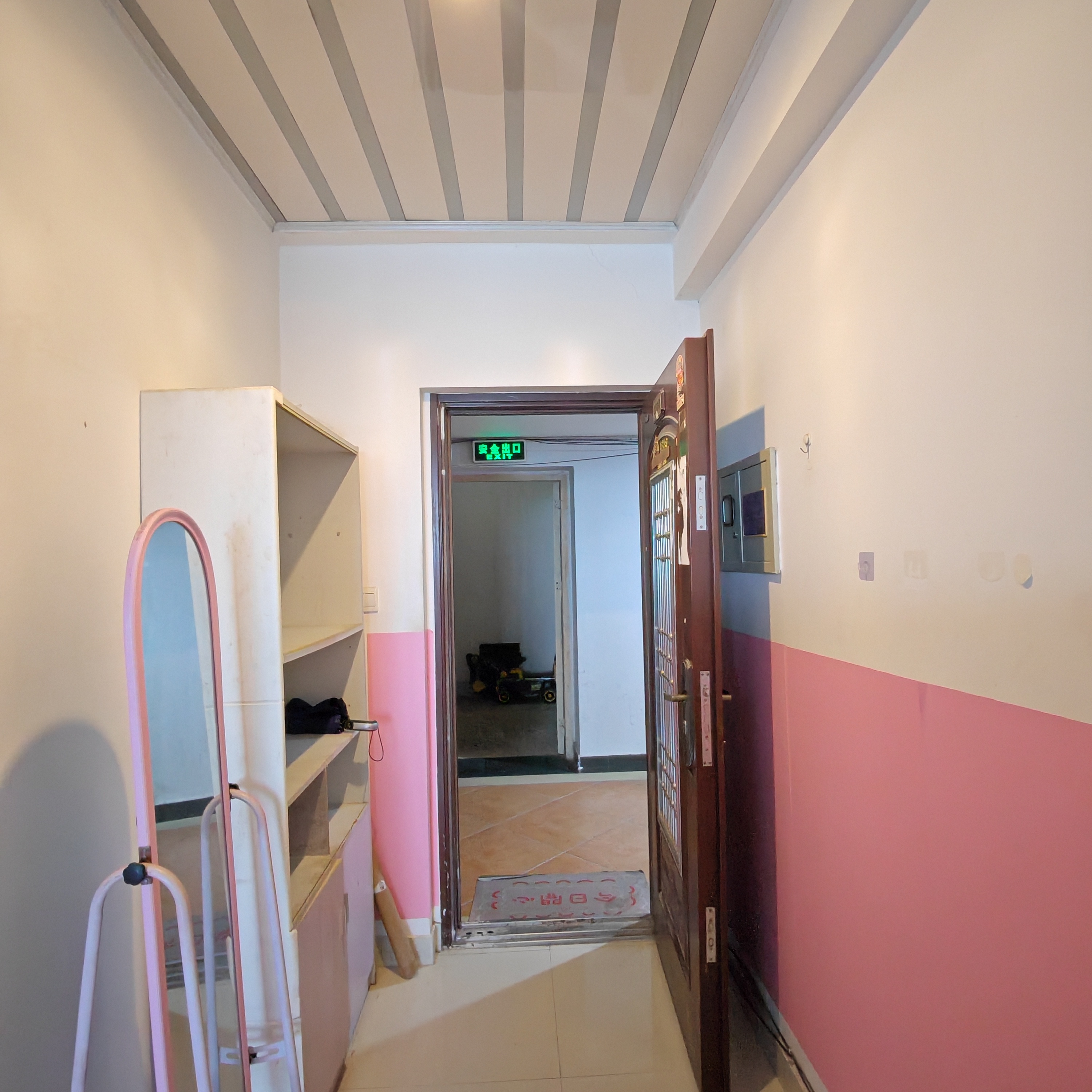 金水湾 1室1厅1卫 1300.0元/月 金水湾 1室1厅1卫 1300.0元/月室内图