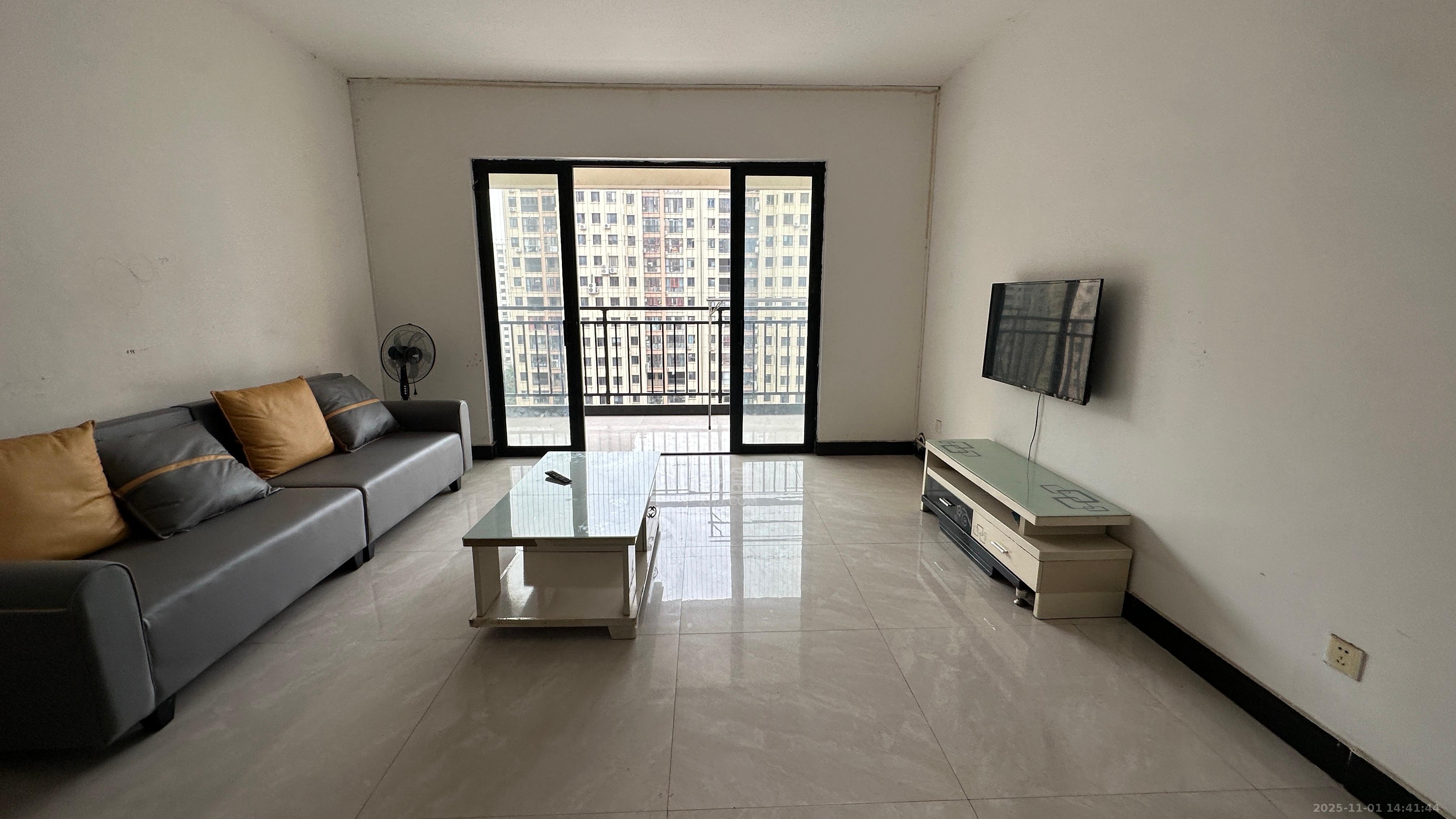 康桥美郡  3室2厅2卫    1700.0元/月室内图