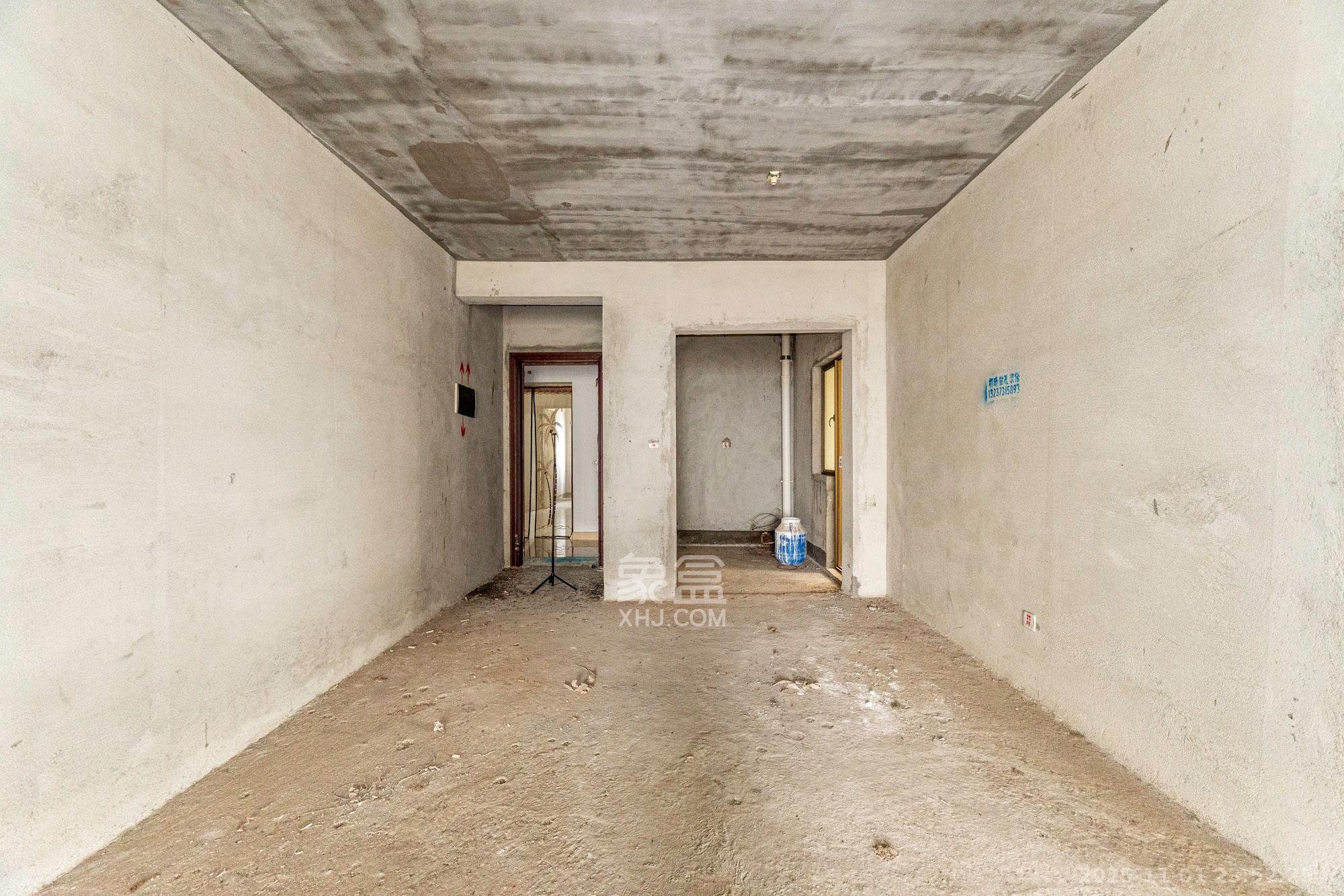 碧桂园威尼斯城  3室2厅1卫    48.8万 碧桂园威尼斯城  3室2厅1卫    48.8万客厅