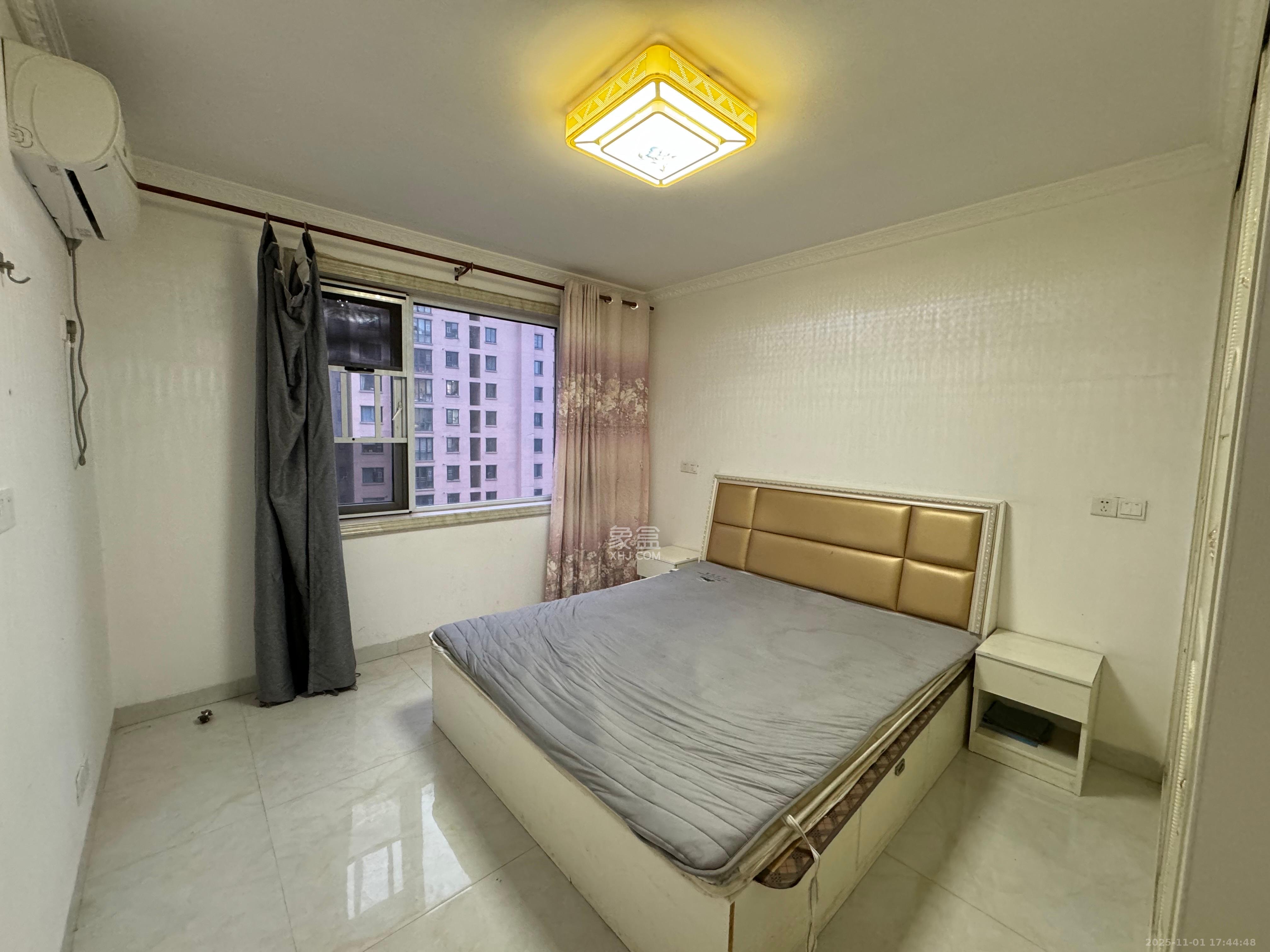 丽发新城 3室2厅2卫 2000.0元/月 丽发新城 3室2厅2卫 2000.0元/月室内图