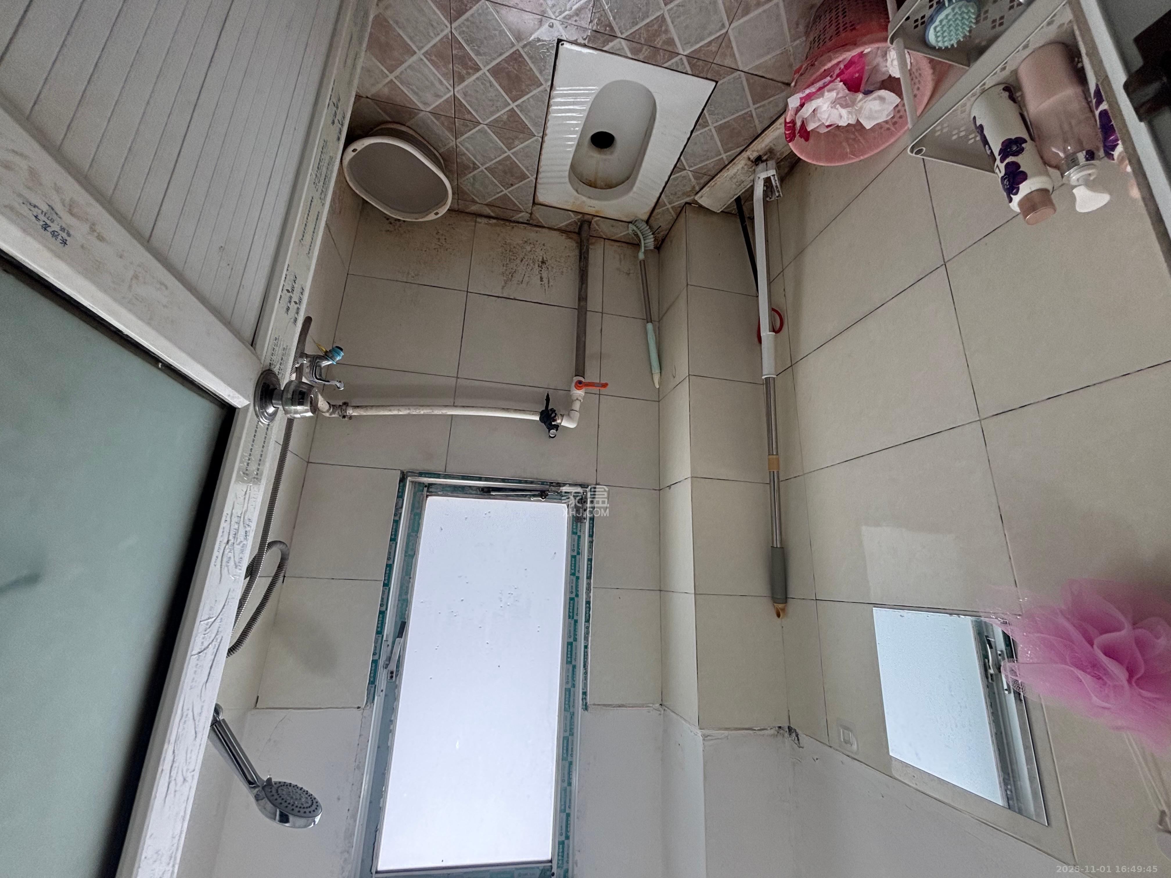 长坡社区  2室1厅1卫    1300.0元/月室内图