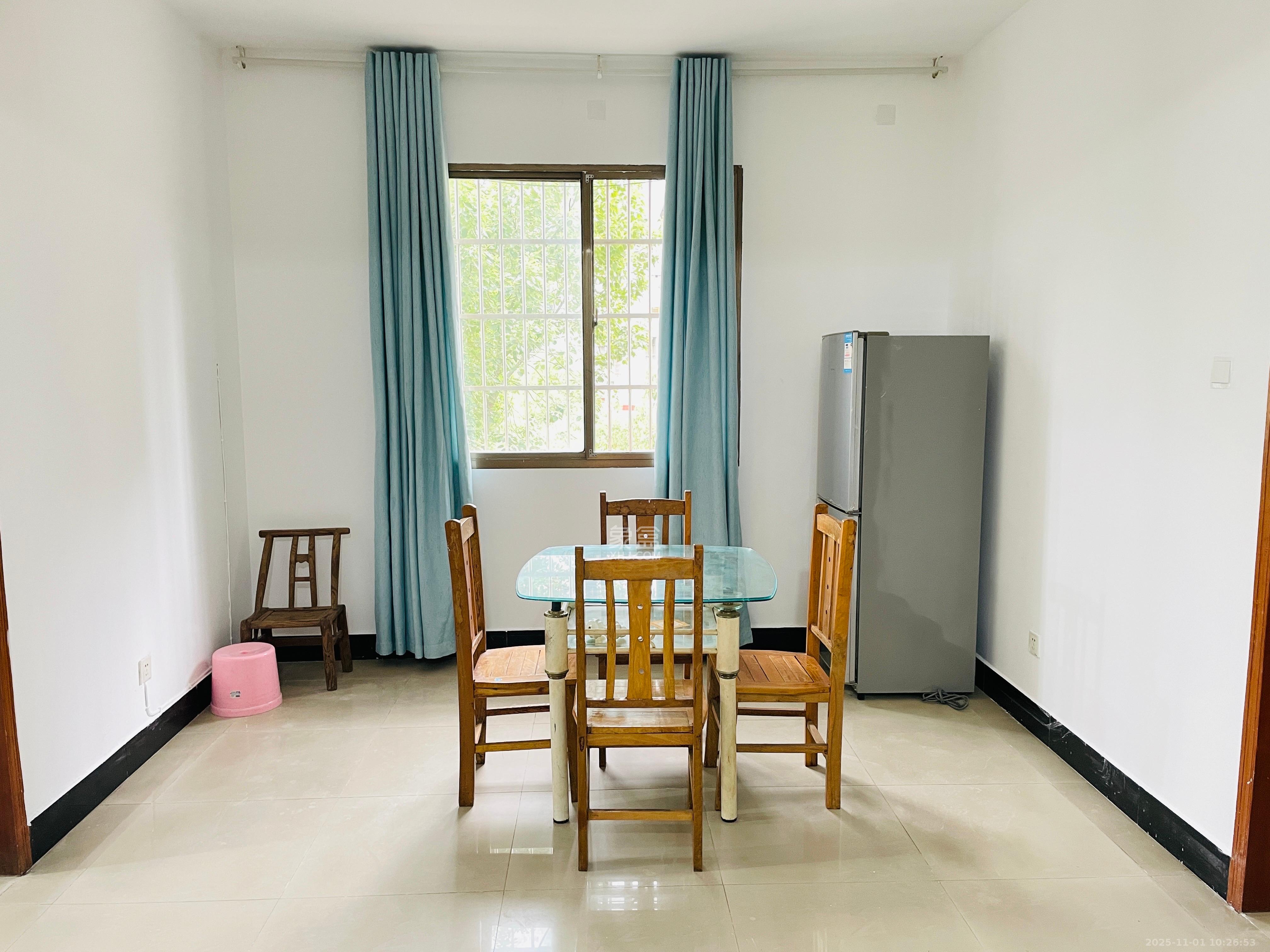 金石蓉园 2室2厅1卫 1600.0元/月 金石蓉园 2室2厅1卫 1600.0元/月室内图